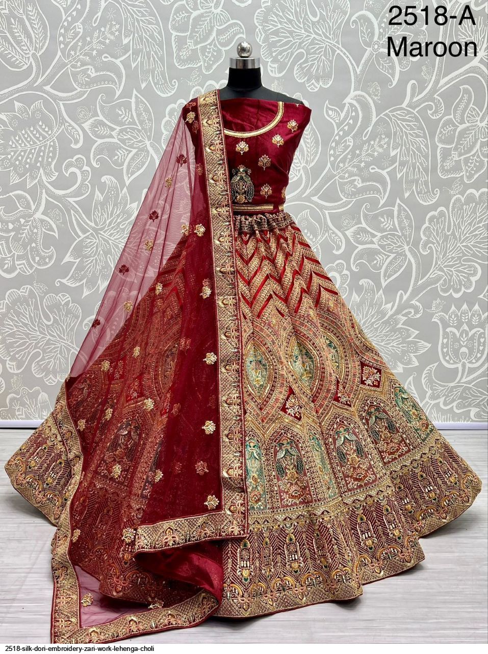 Buy Pretty Red Lehenga Choli for Women Ready to Wear, Banarasi Silkjacquard  With Weaving Zari Work Lehenga Choli for Women Sangeet Online in India -  Etsy