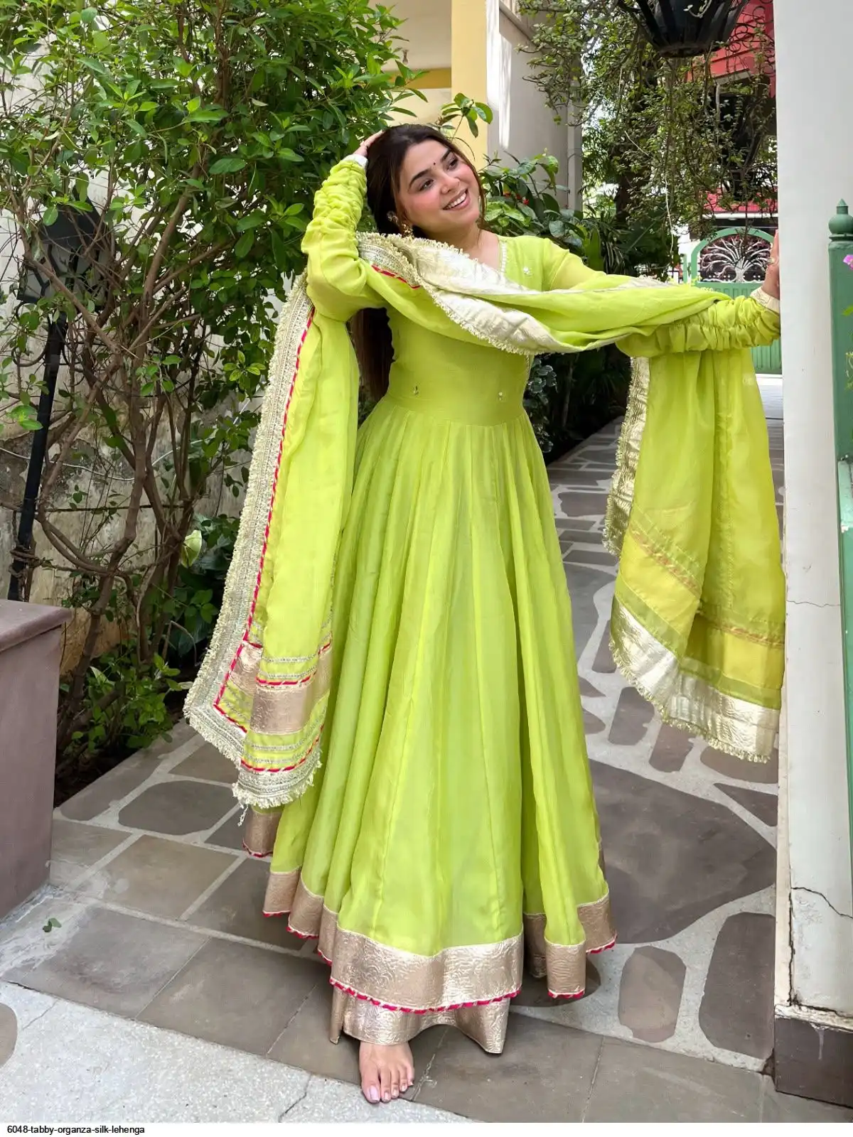 6048 TABBY ORGANZA SILK LEHENGA 2