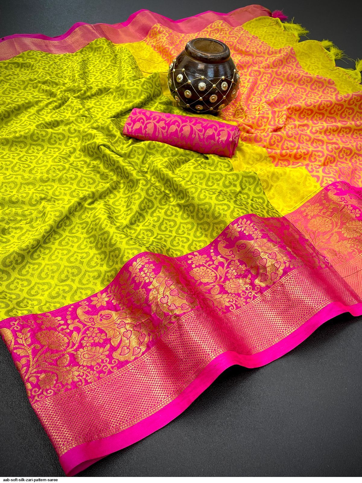 AAB SOFT SILK ZARI PATTERN SAREE