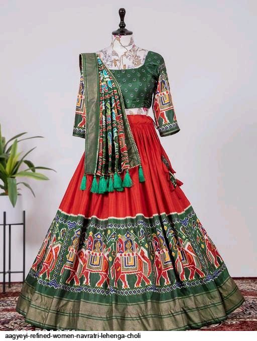 Aagyeyi Refined Women NAVRATRI Lehenga CHOLI