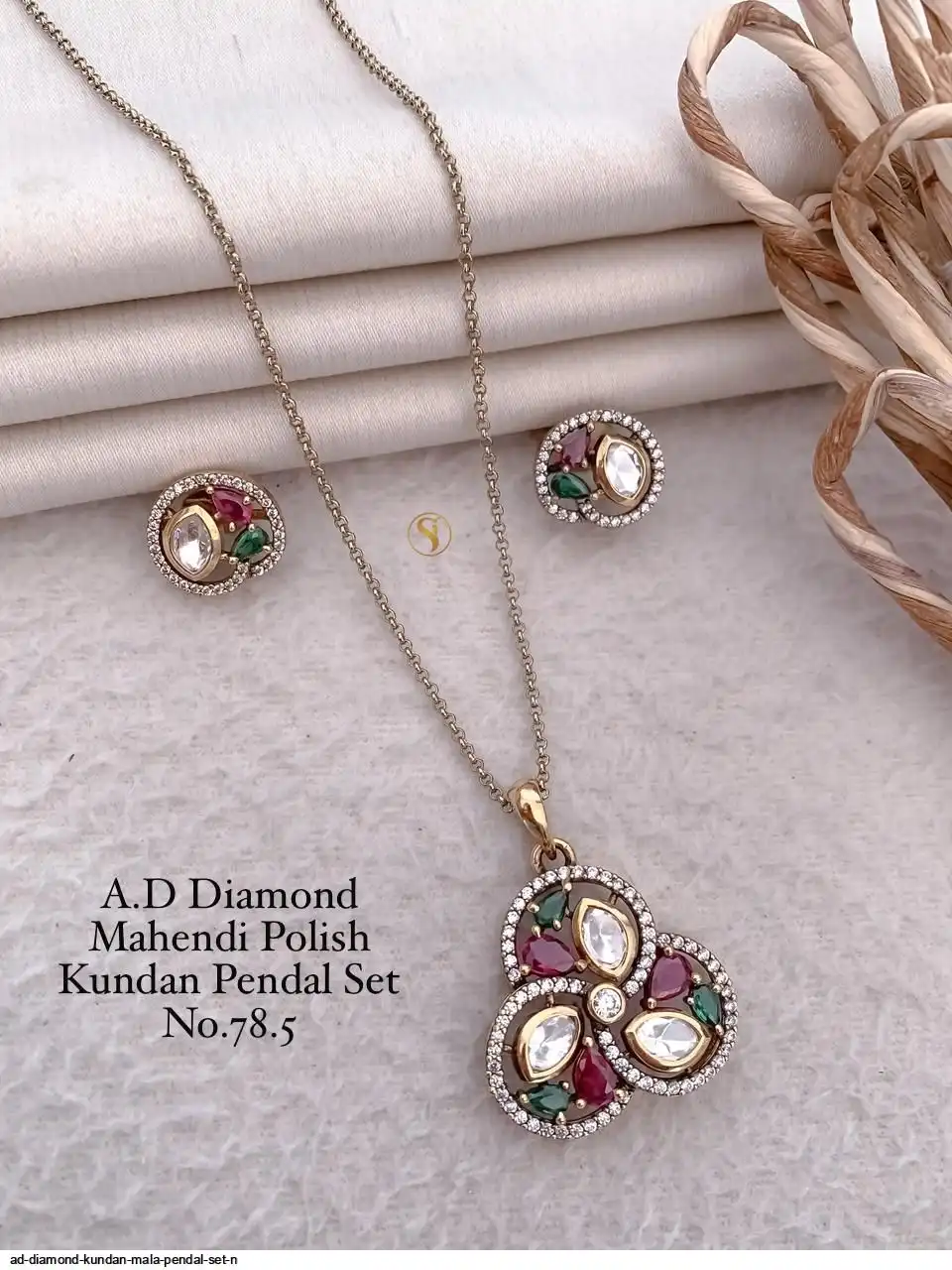 AD DIAMOND KUNDAN MALA PENDAL SET N D