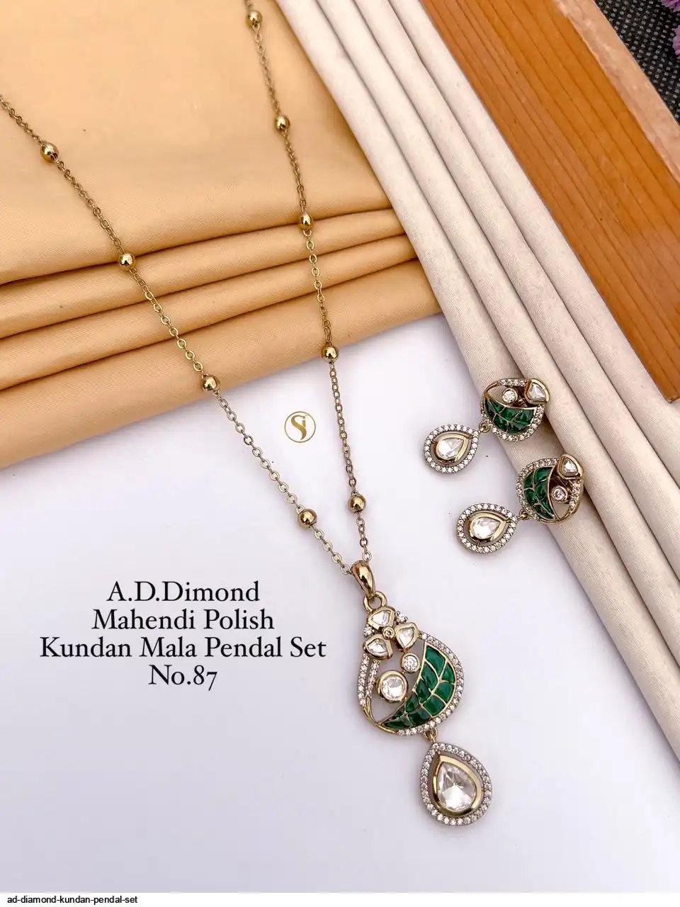 AD DIAMOND KUNDAN PENDAL SET D