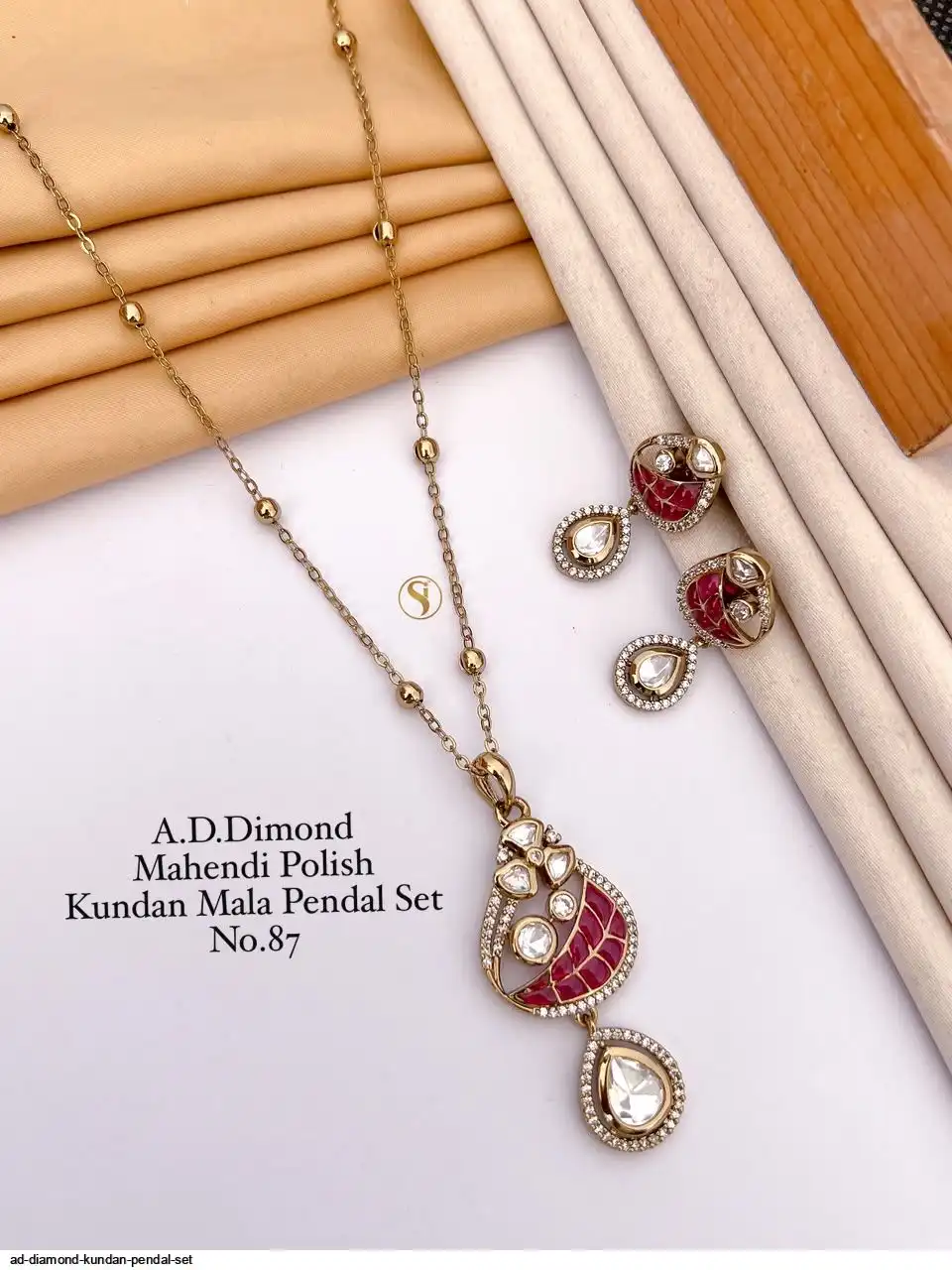 AD DIAMOND KUNDAN PENDAL SET B