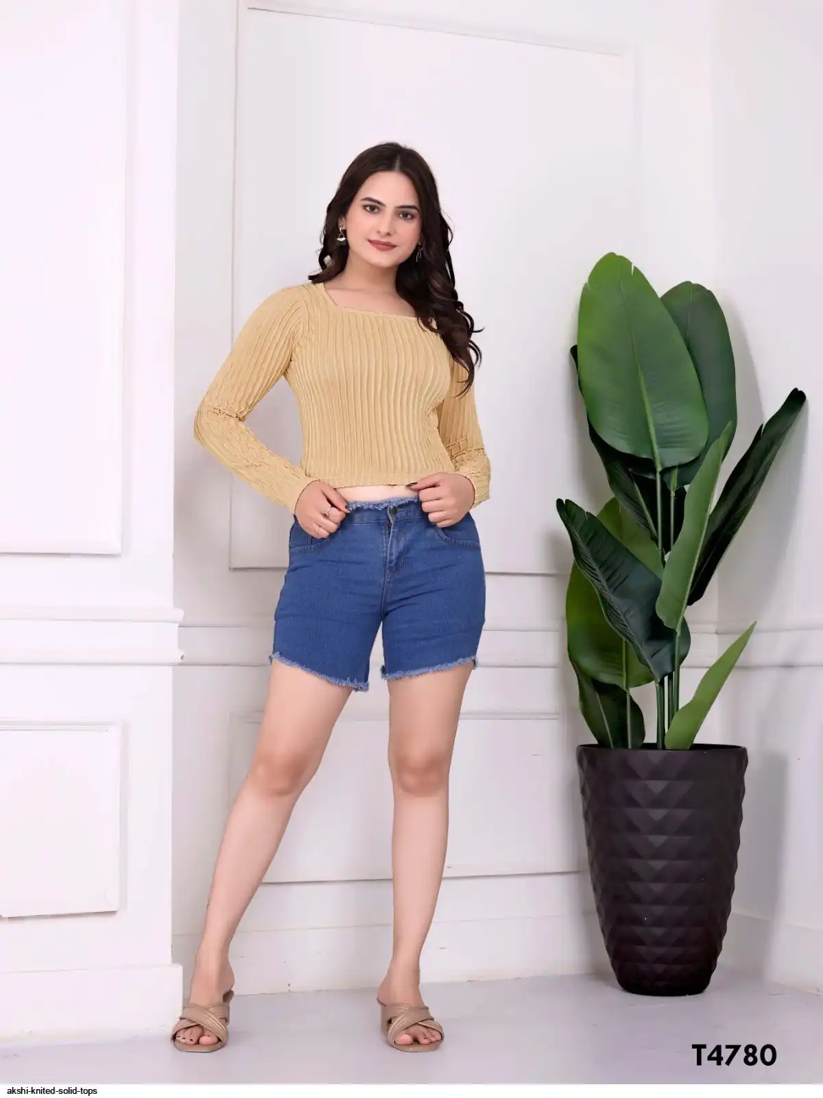 AKSHI KNITED SOLID TOPS 4780