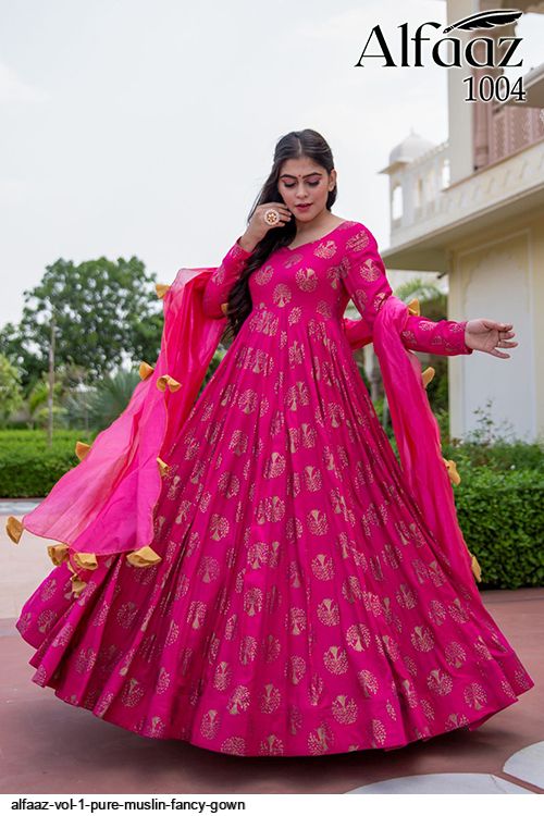Kivi as rani lakshmi bai #fancydress #independencedayfancydress  #freedomfighter | Fancy dress costumes, Fancy dress, Costume dress