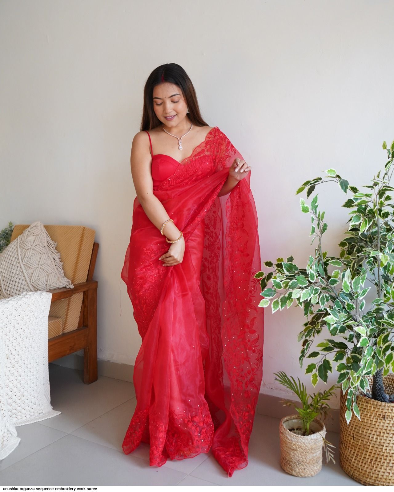 Anushka Sizzling Hot in Red Saree Stills from Vaanam movie Set 1