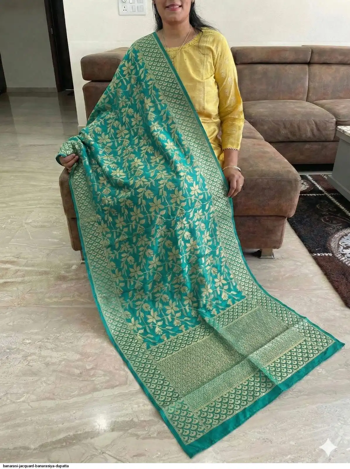 BANARASI JACQUARD BANARASIYA DUPATTA A