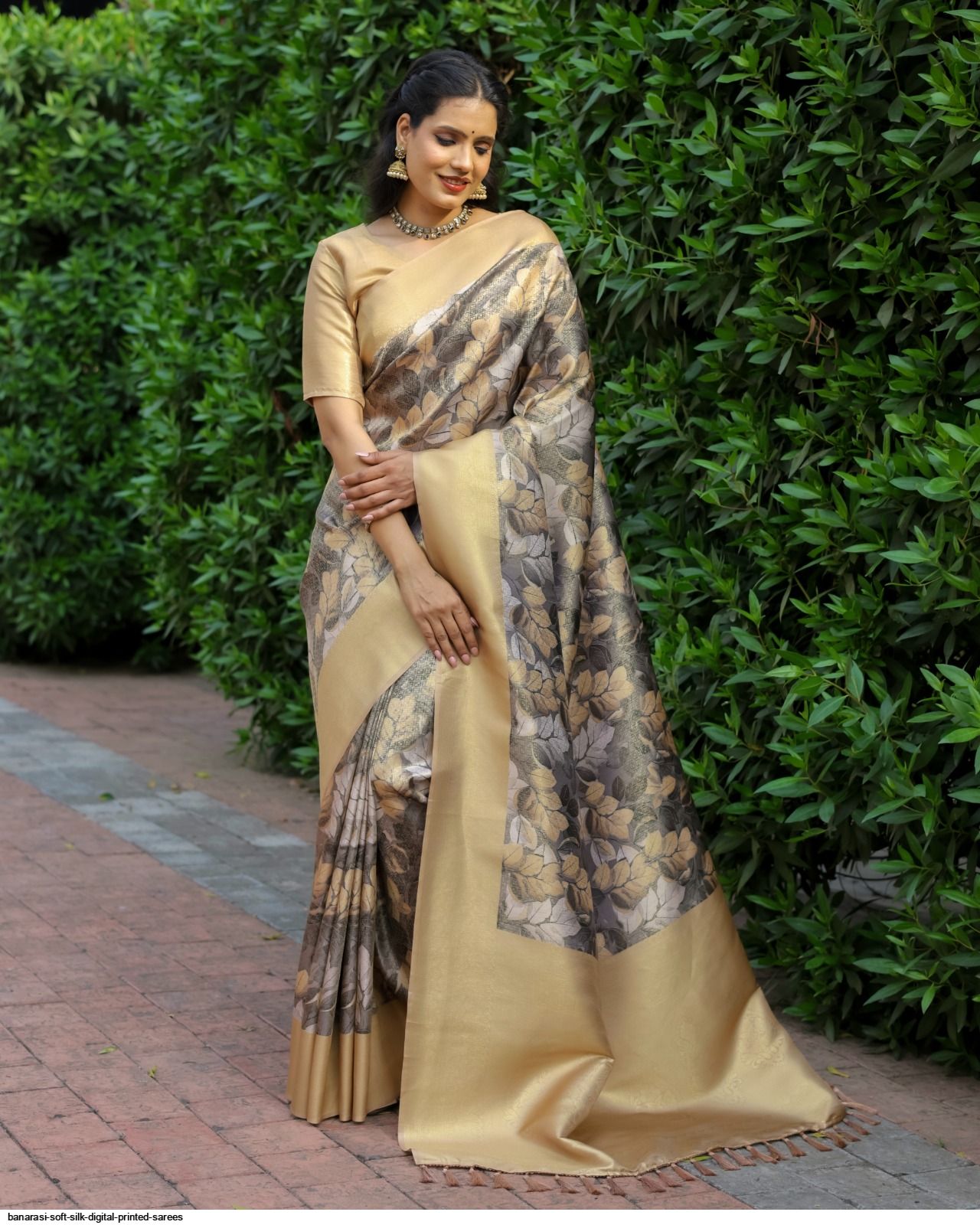 Innovative Multicolor Digital Printed Soft Silk Saree With Unique Blou –  LajreeDesigner