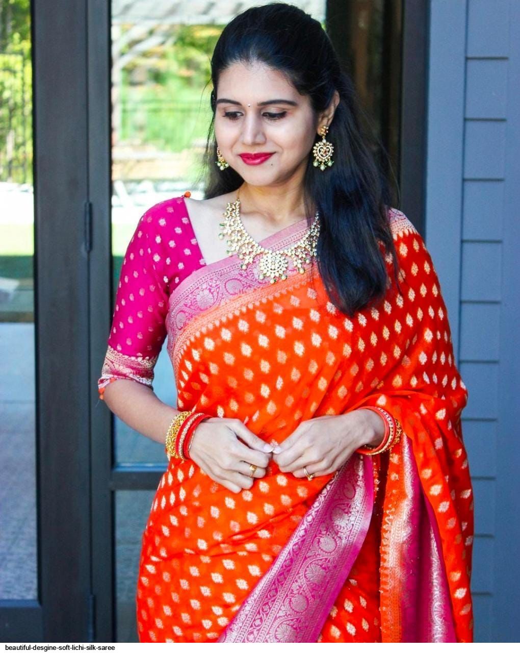 BEAUTIFUL DESGINE SOFT LICHI SILK SAREE