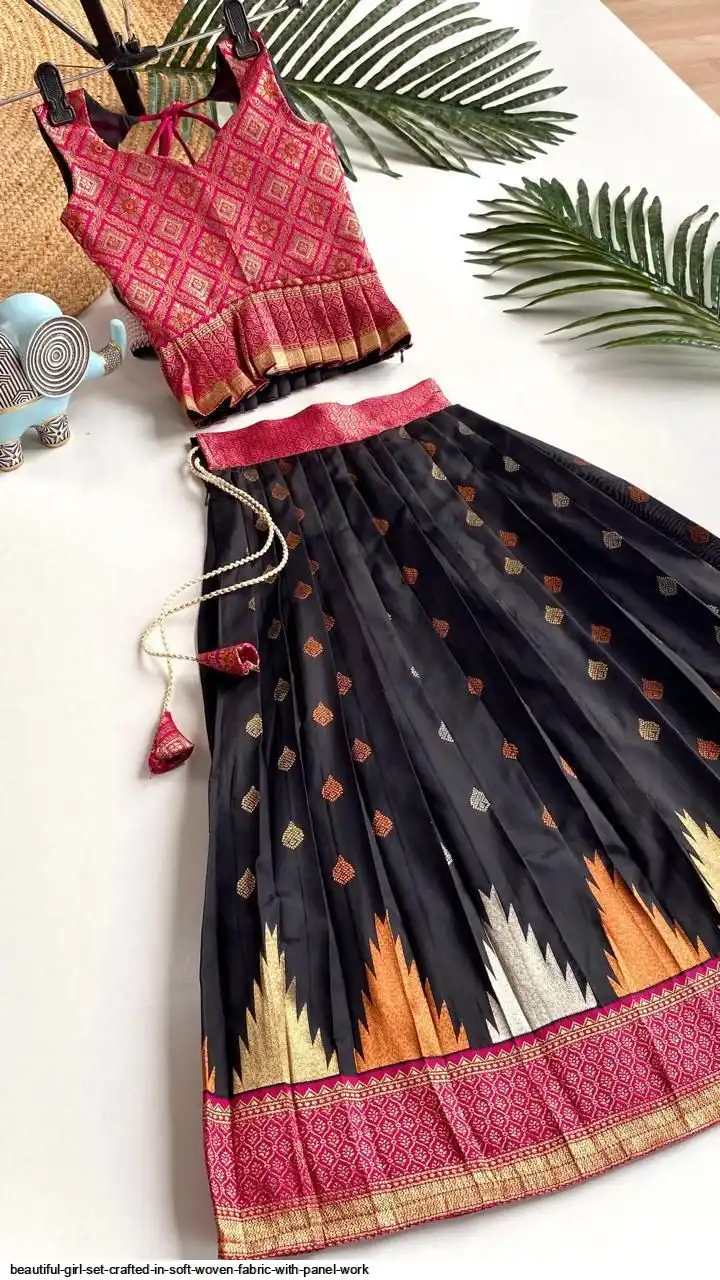 BEAUTIFUL GIRL SET CRAFTED IN SOFT WOVEN FABRIC WITH PANEL WORK 3