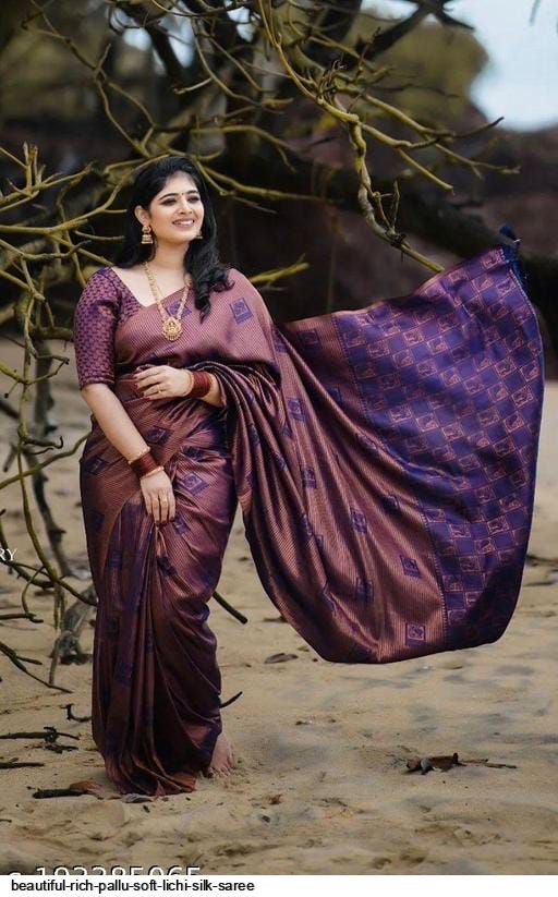 BEAUTIFUL RICH PALLU SOFT LICHI SILK SAREE