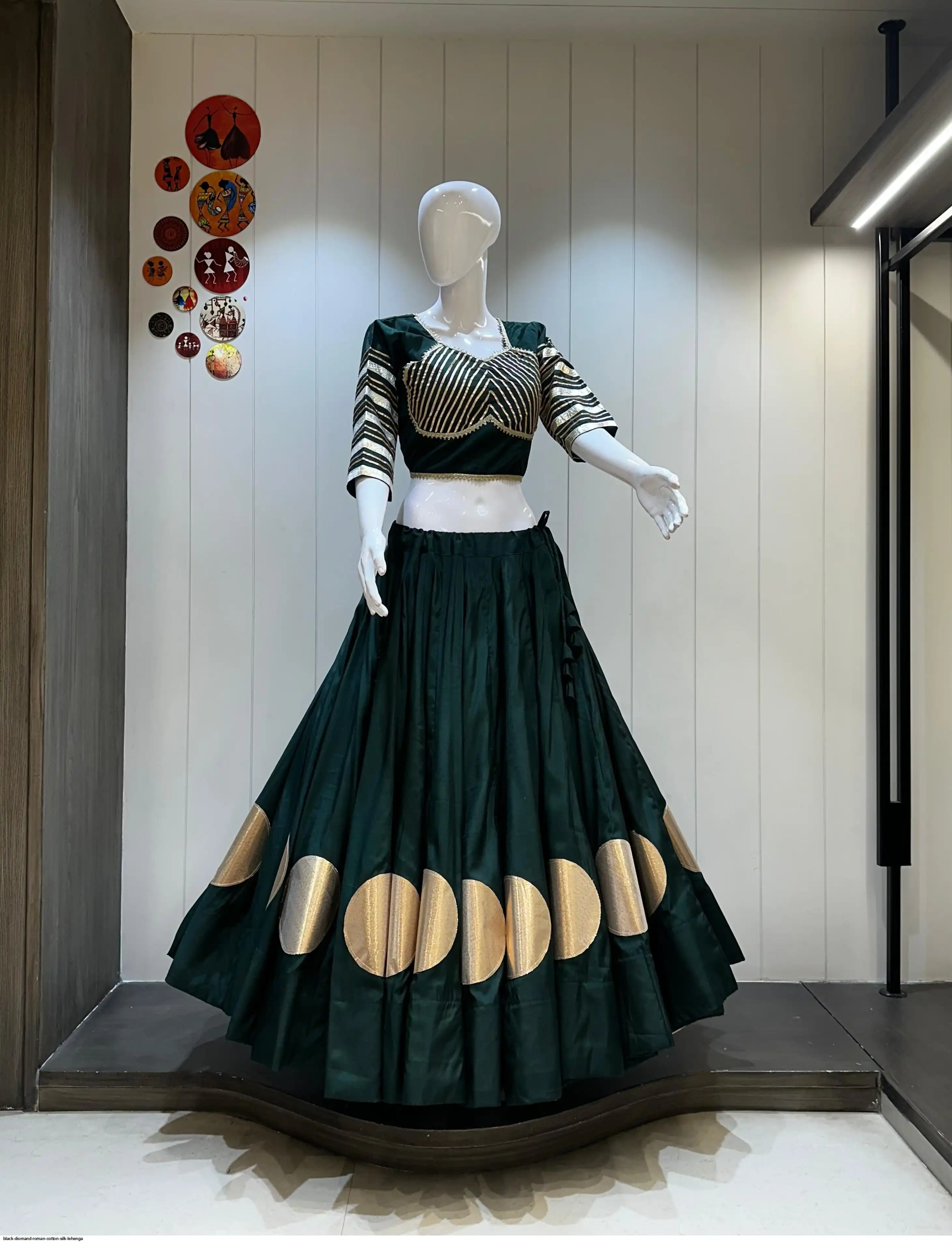 BLACK DIOMAND ROMAN COTTON SILK LEHENGA 2