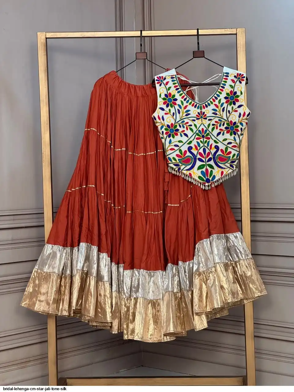 BRIDAL LEHENGA CM STAR JALI TONE SILK 4