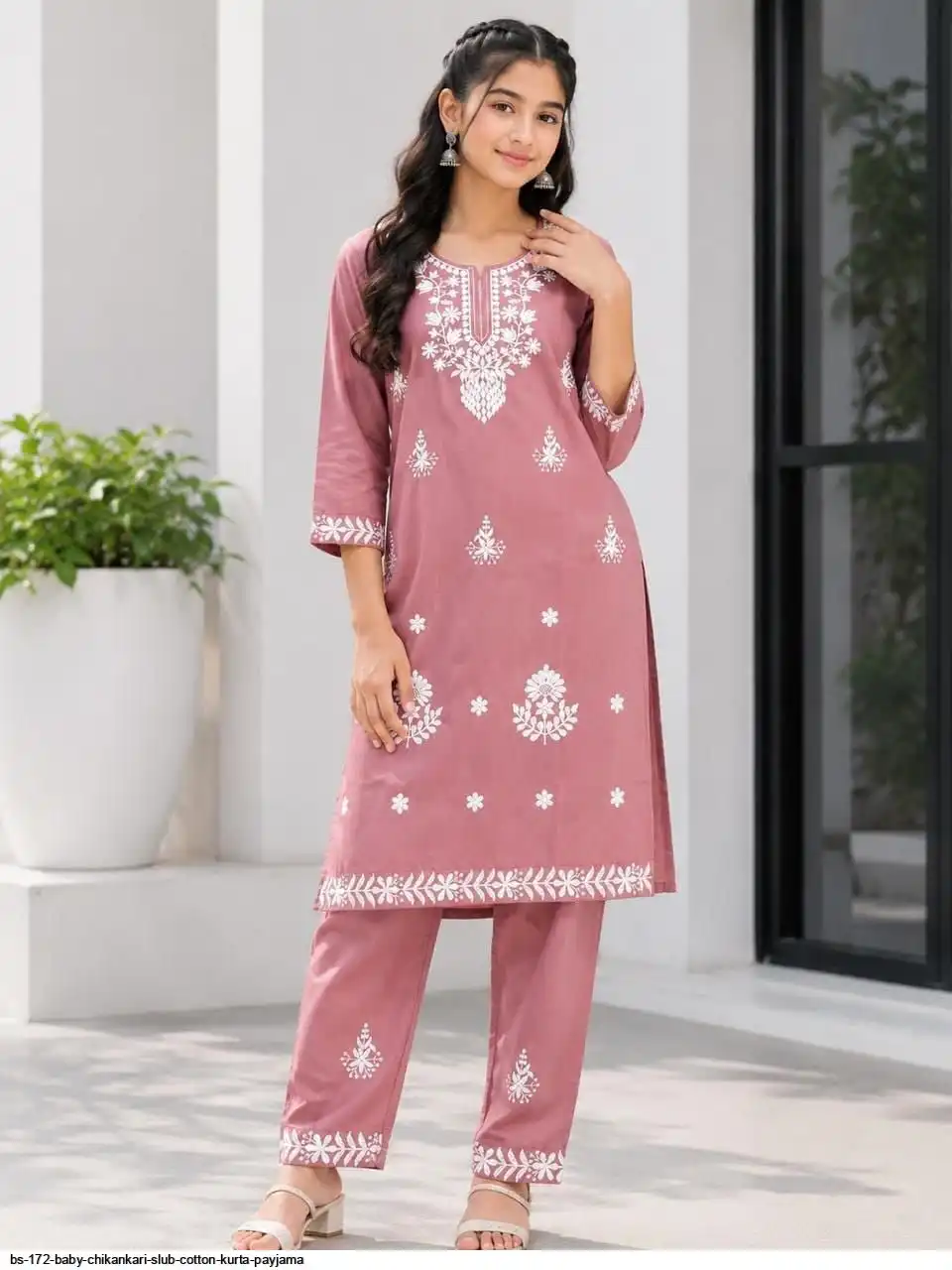BS 172 BABY CHIKANKARI SLUB COTTON KURTA PAYJAMA 3