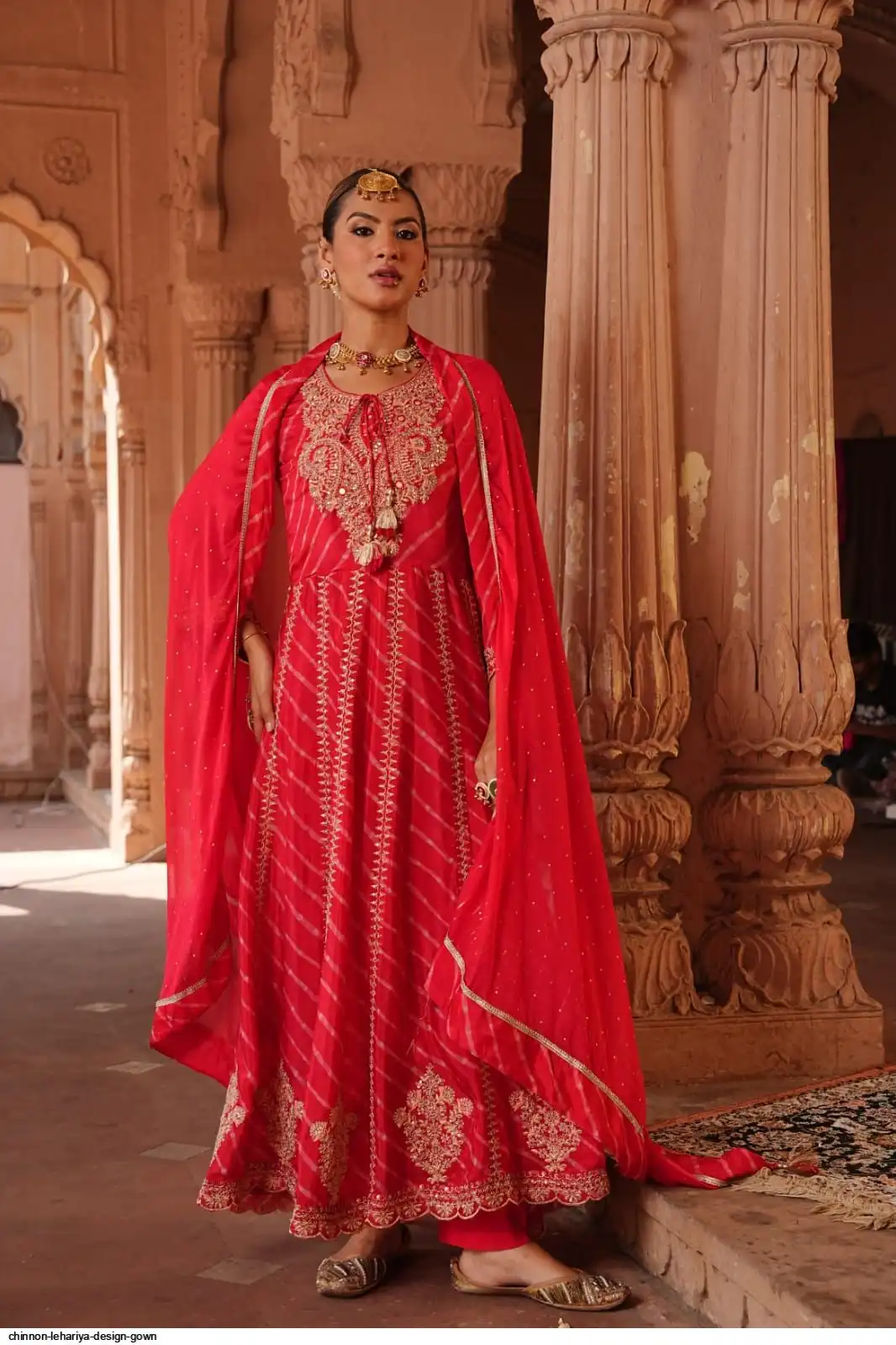 CHINNON LEHARIYA DESIGN GOWN E