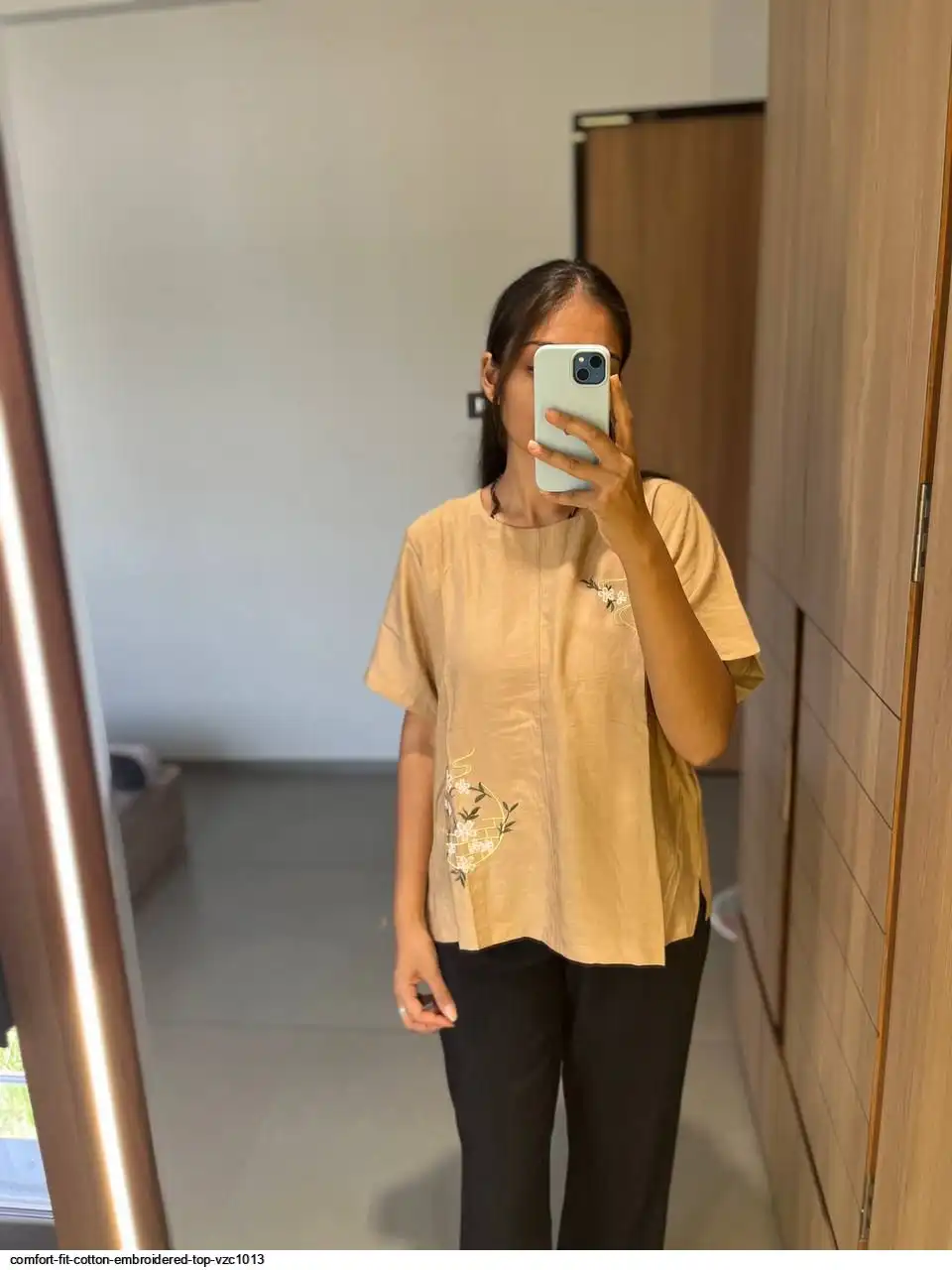 COMFORT FIT COTTON EMBROIDERED TOP VZC1013 C