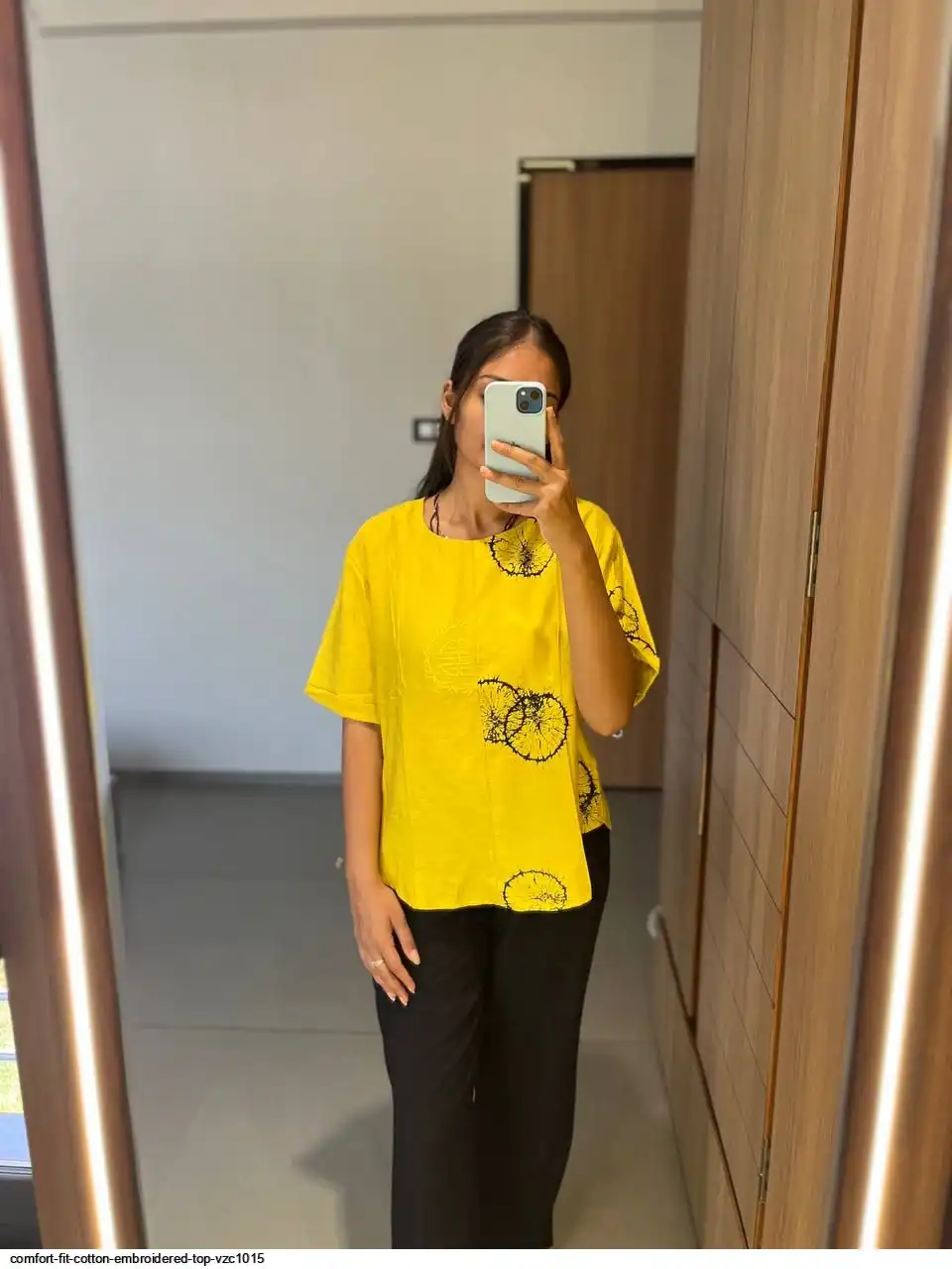 COMFORT FIT COTTON EMBROIDERED TOP VZC1015 B
