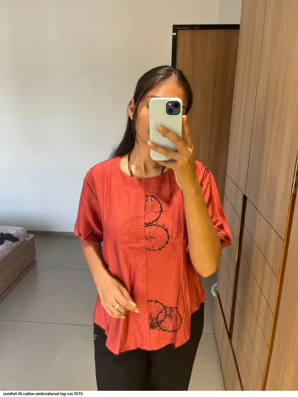COMFORT FIT COTTON EMBROIDERED TOP VZC1015 A