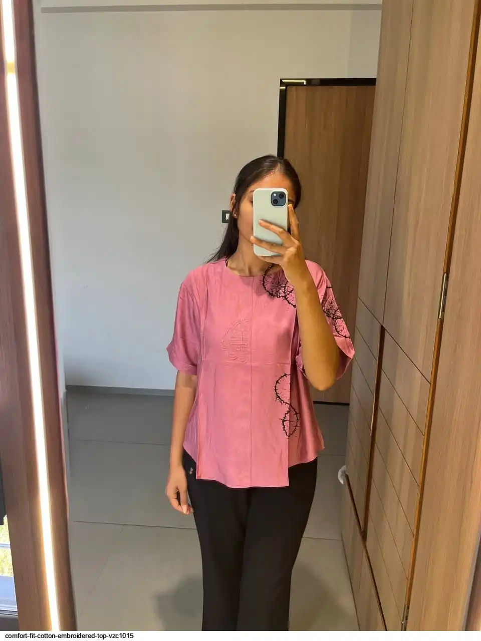COMFORT FIT COTTON EMBROIDERED TOP VZC1015 C