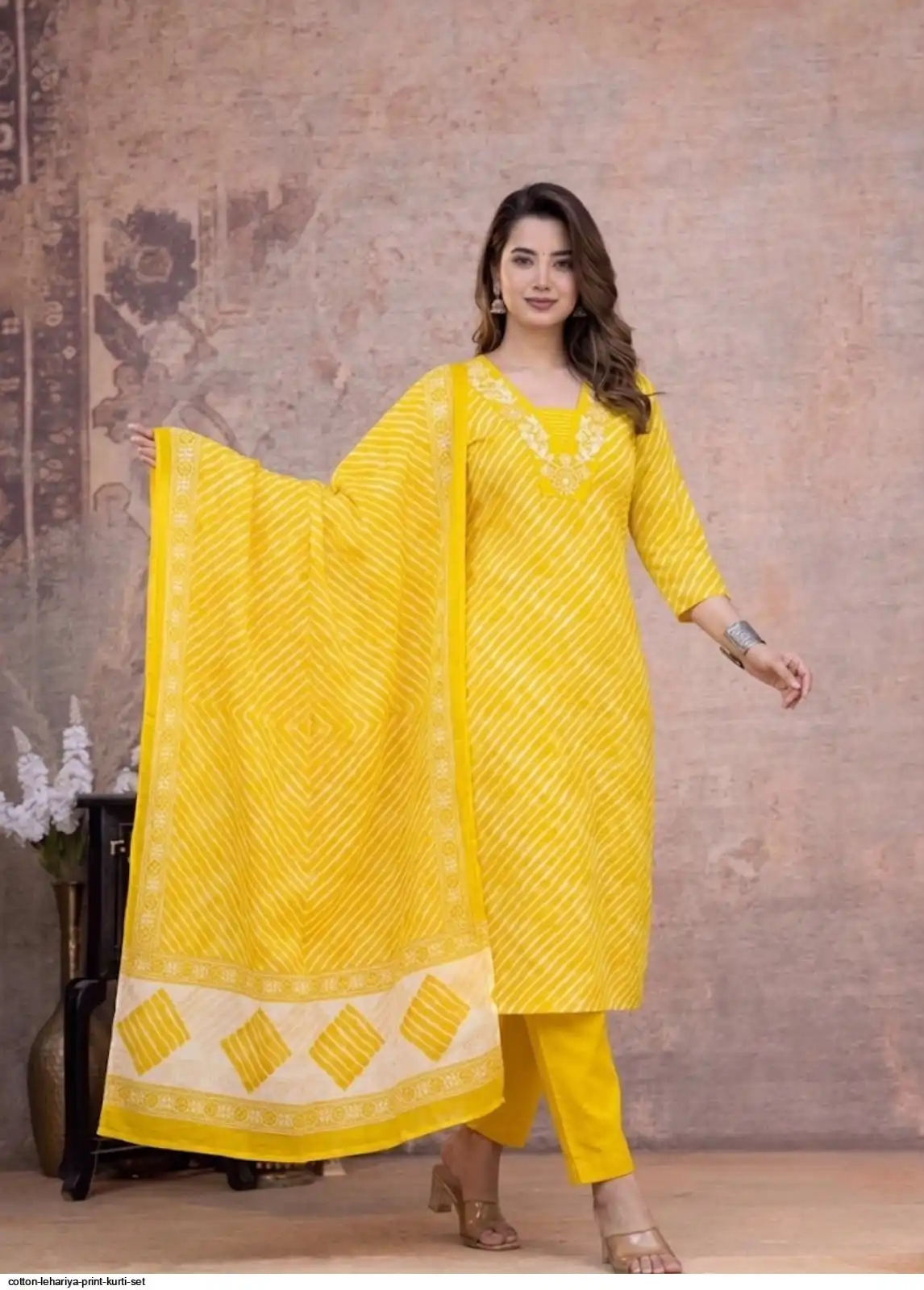 COTTON LEHARIYA PRINT KURTI SET D