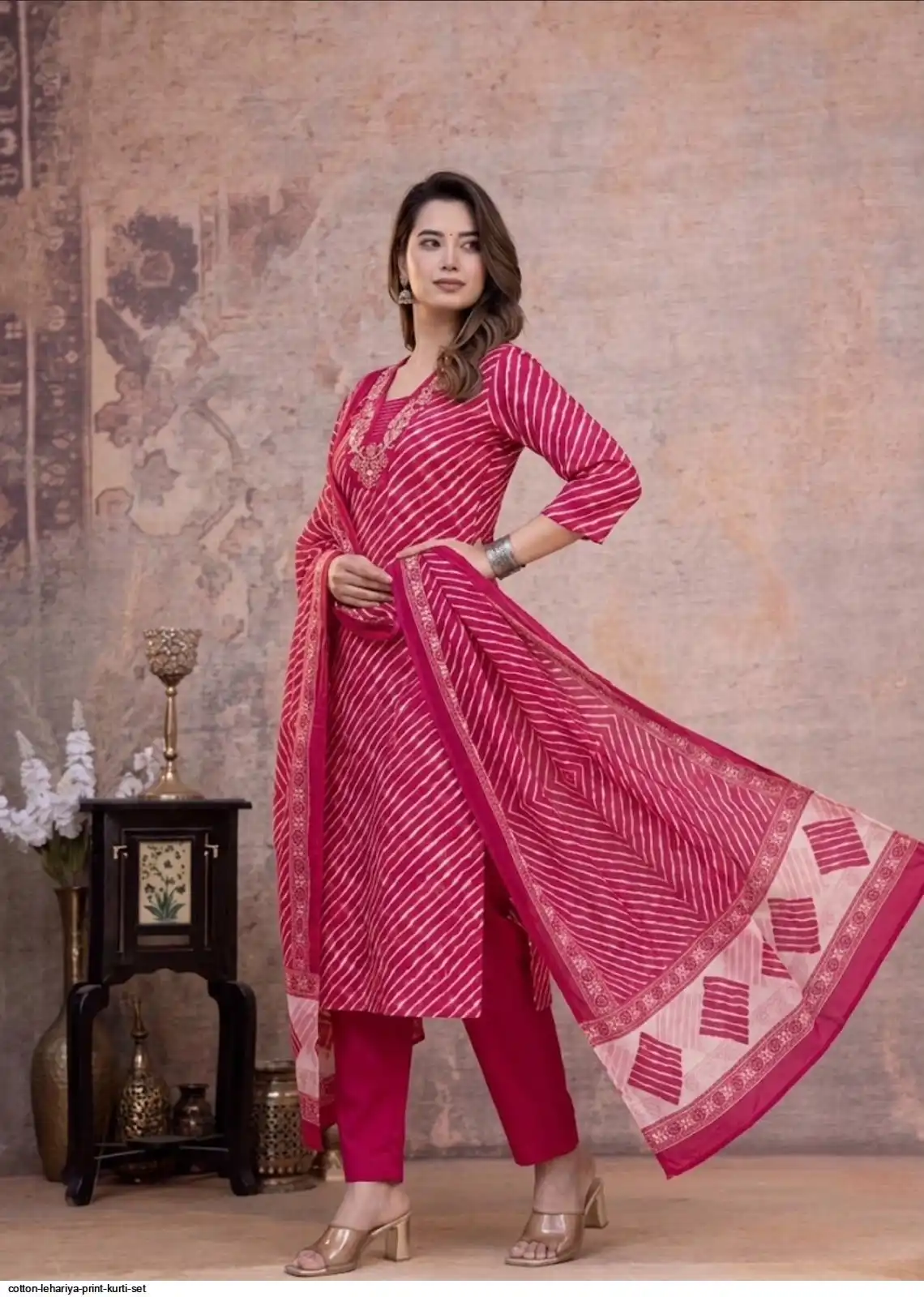 COTTON LEHARIYA PRINT KURTI SET F