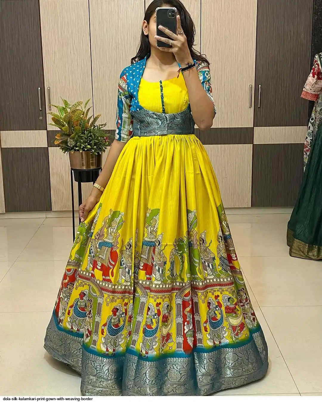 DOLA SILK KALAMKARI PRINT GOWN WITH WEAVING BORDER E