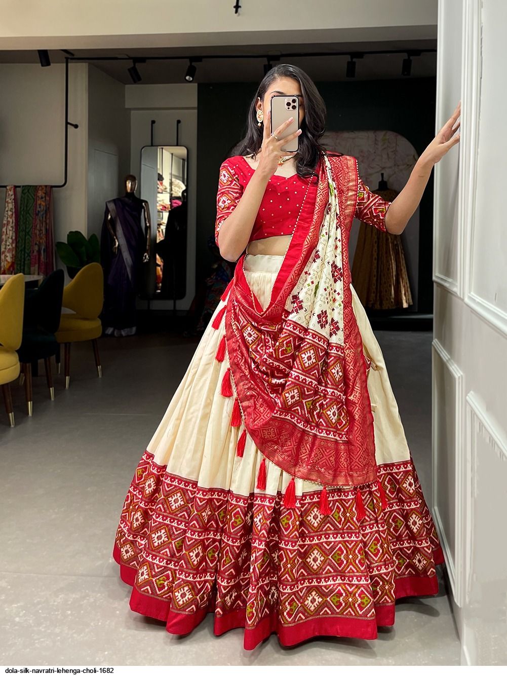 Navratri best sale lehenga choli