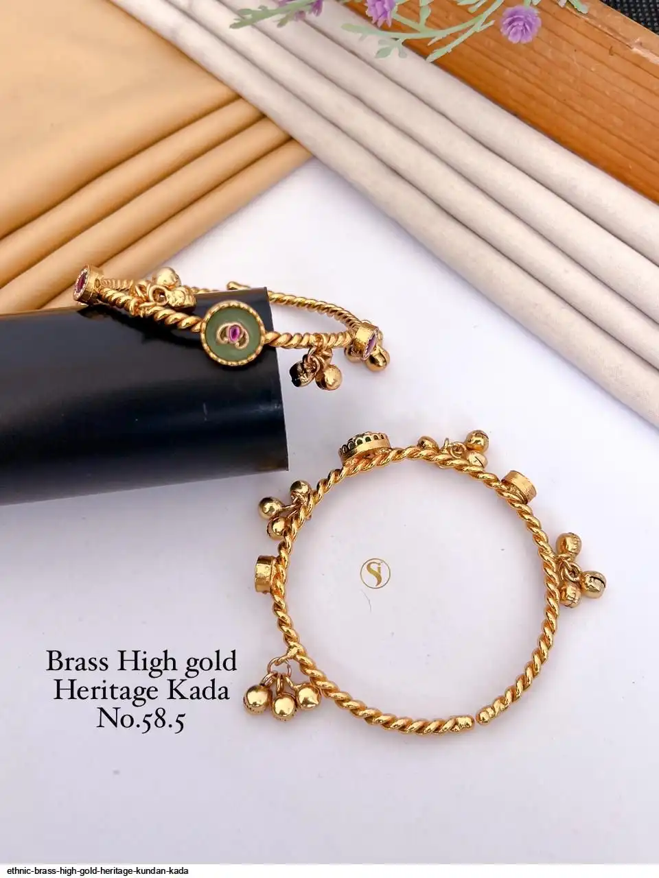 ETHNIC BRASS HIGH GOLD HERITAGE KUNDAN KADA J