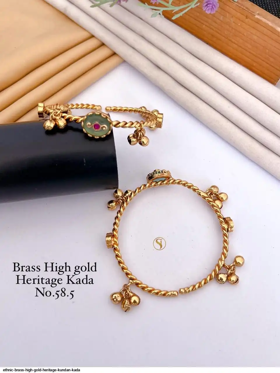 ETHNIC BRASS HIGH GOLD HERITAGE KUNDAN KADA B