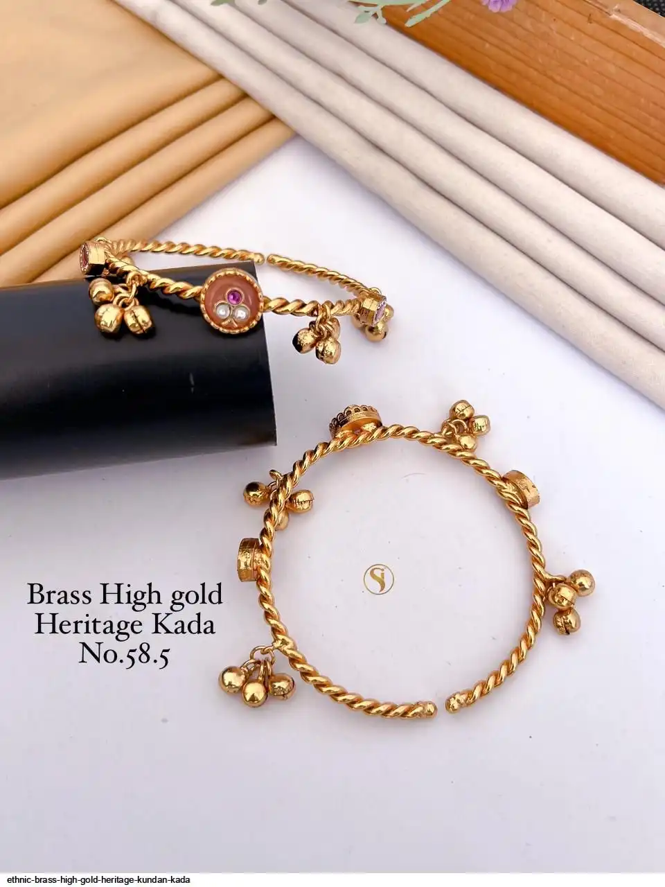ETHNIC BRASS HIGH GOLD HERITAGE KUNDAN KADA C
