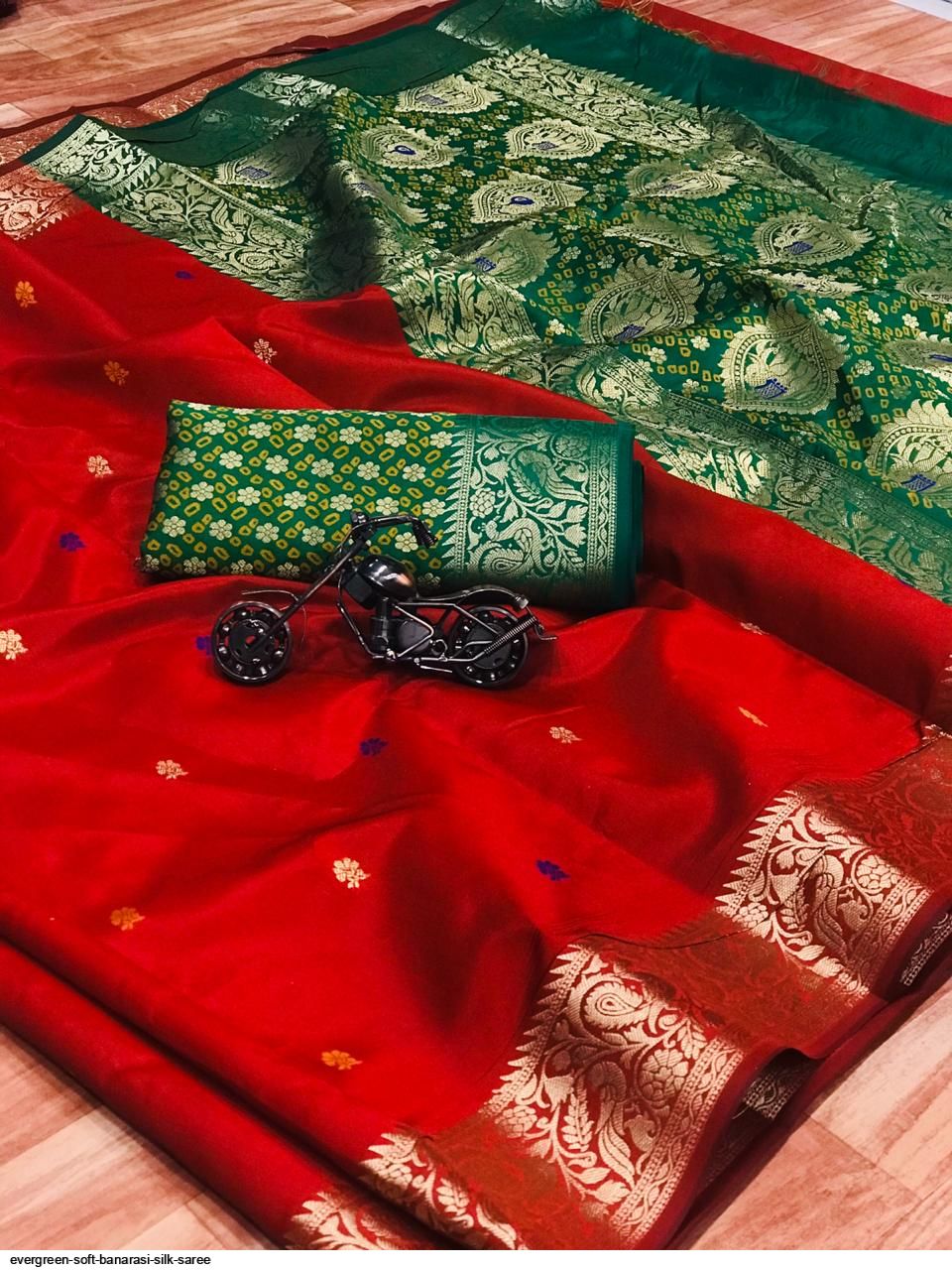 evergreensoftbanarasisilksareed