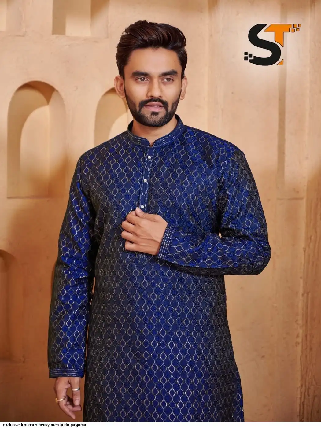 EXCLUSIVE LUXURIOUS HEAVY MEN KURTA PAYJAMA 3
