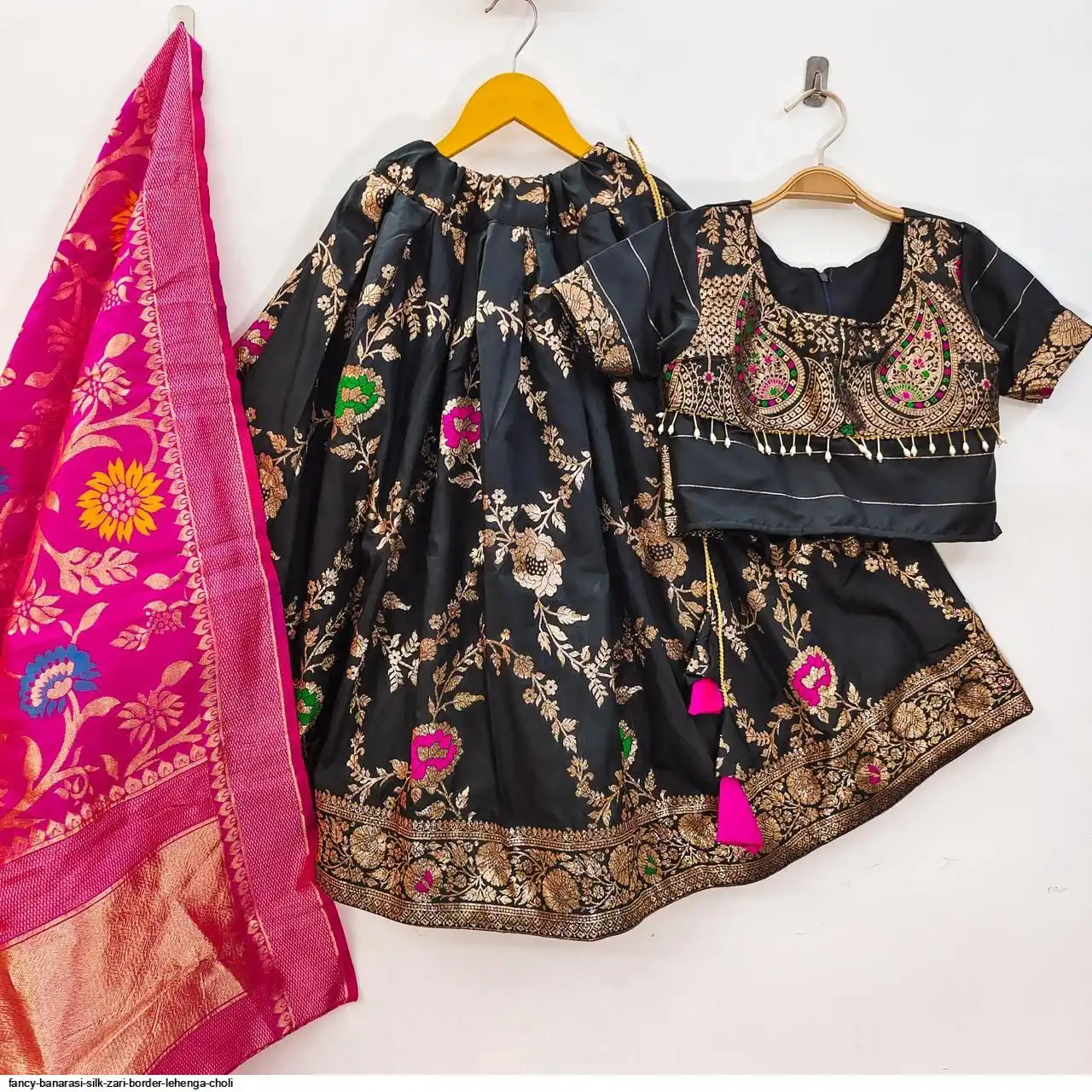 FANCY BANARASI SILK ZARI BORDER LEHENGA CHOLI F