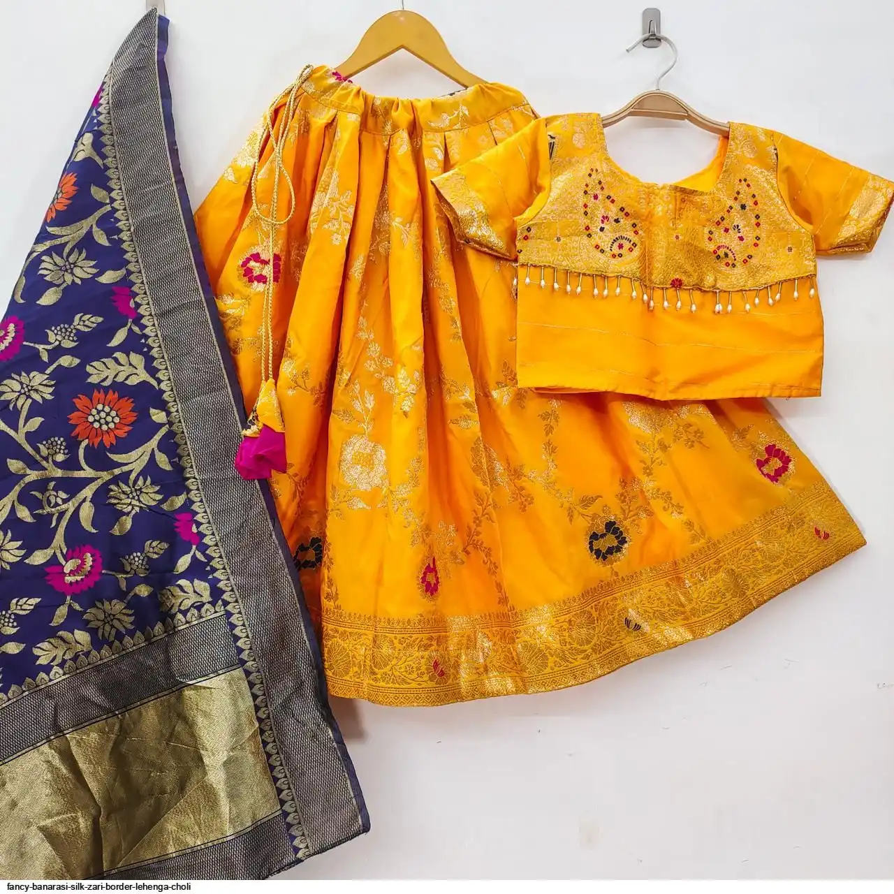 FANCY BANARASI SILK ZARI BORDER LEHENGA CHOLI D