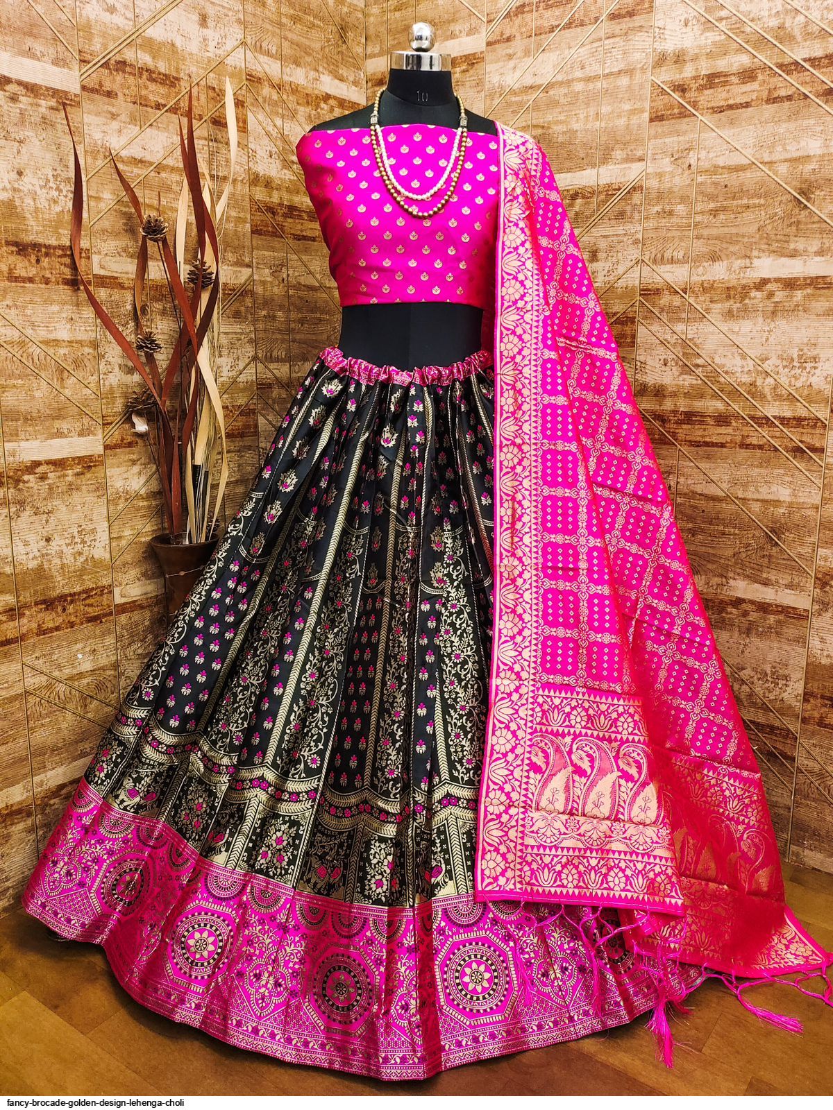 Semi Stitched Organza Lehenga & Brocade Blouse Fabric With Organza Dup –  Banarasikargha
