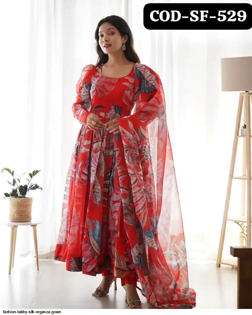 FASHION TABBY SILK ORGANZA GOWN 1
