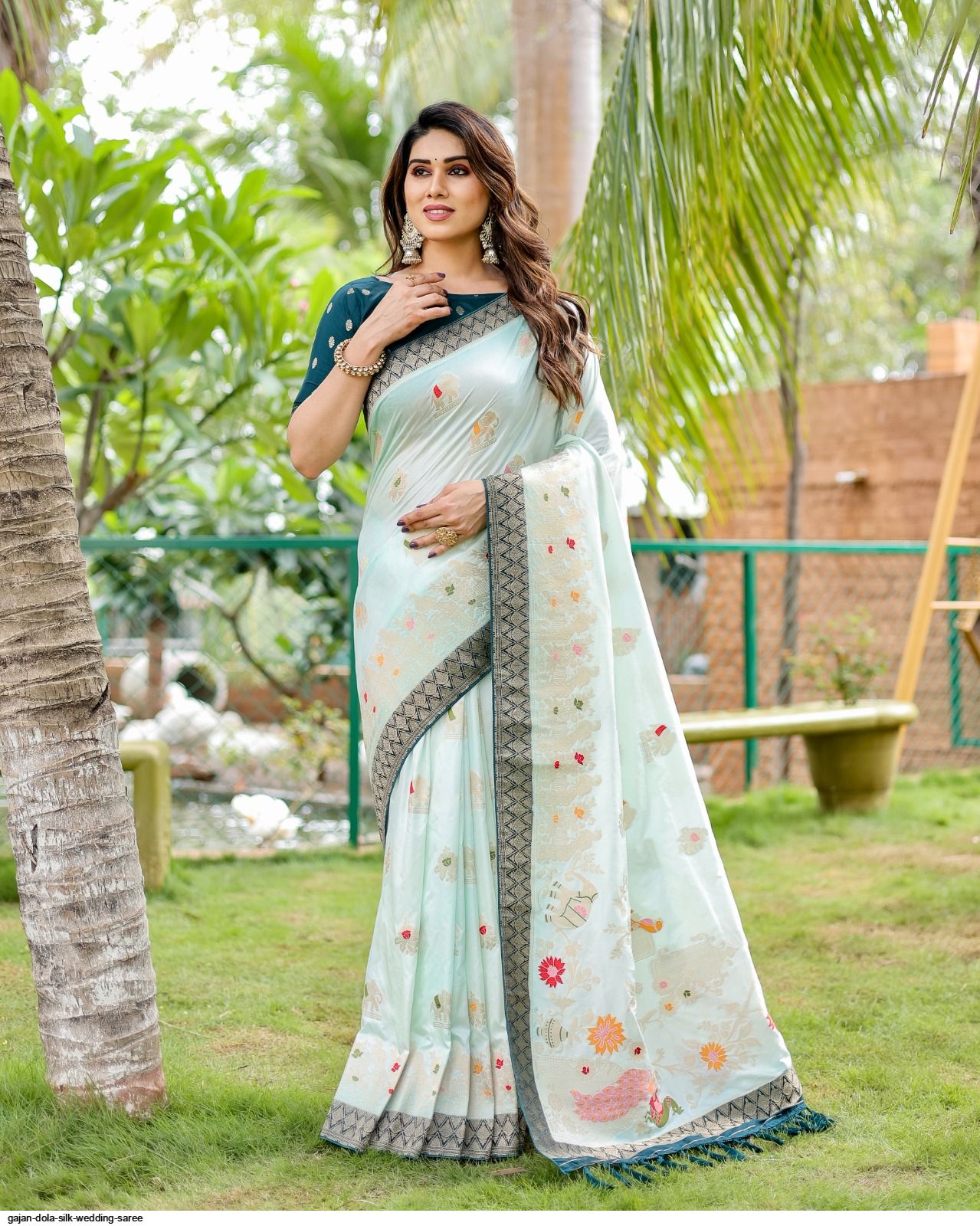 Wine Color Soft Silk Kanjivaram Wedding Saree With Blouse – ELEZIO