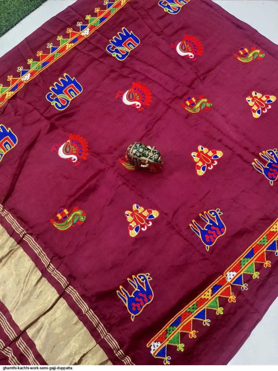 GHAMTHI KACHHI WORK SEMI GAJJI DUPPATTA 7