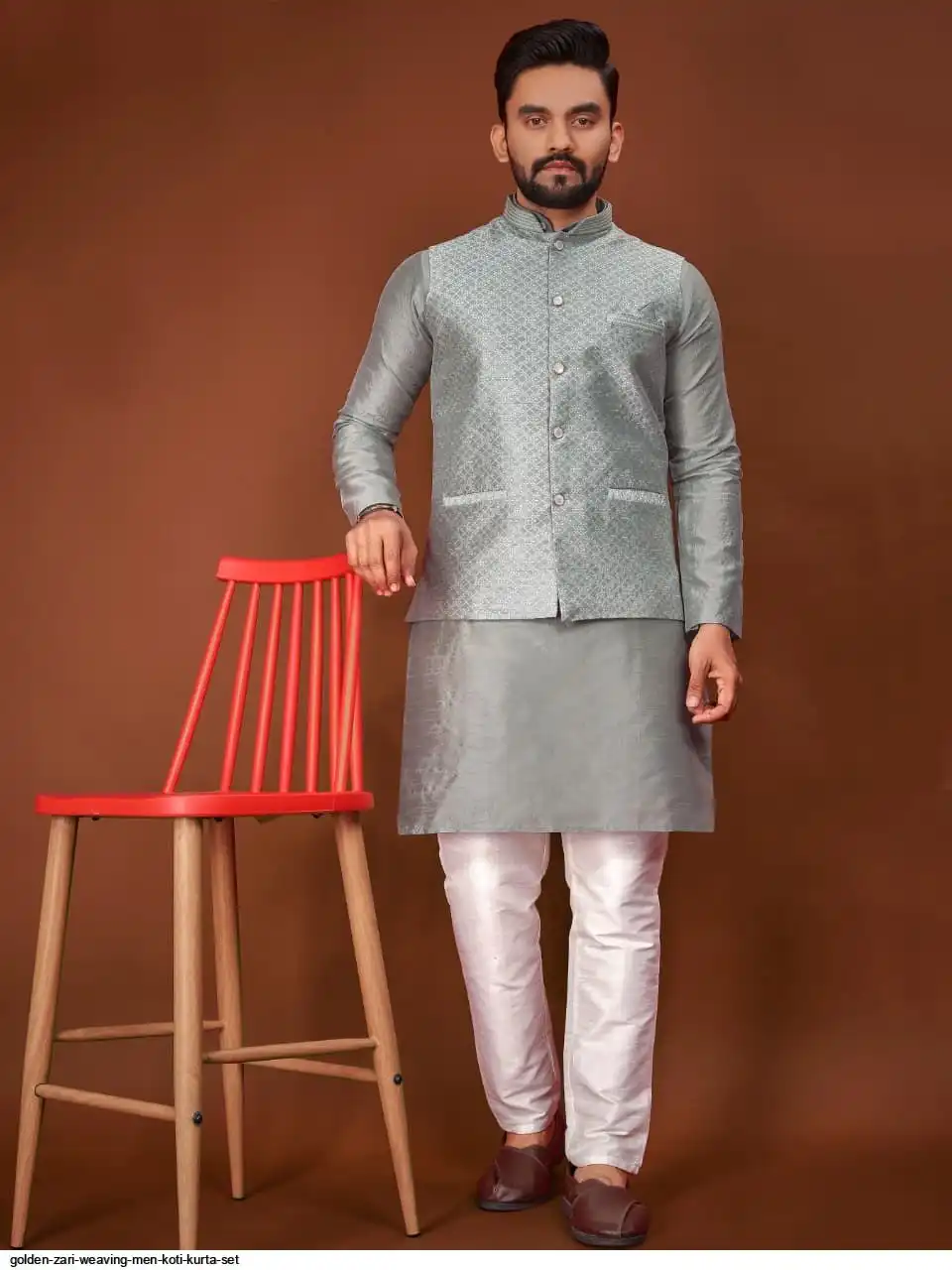 GOLDEN ZARI WEAVING MEN KOTI KURTA SET D