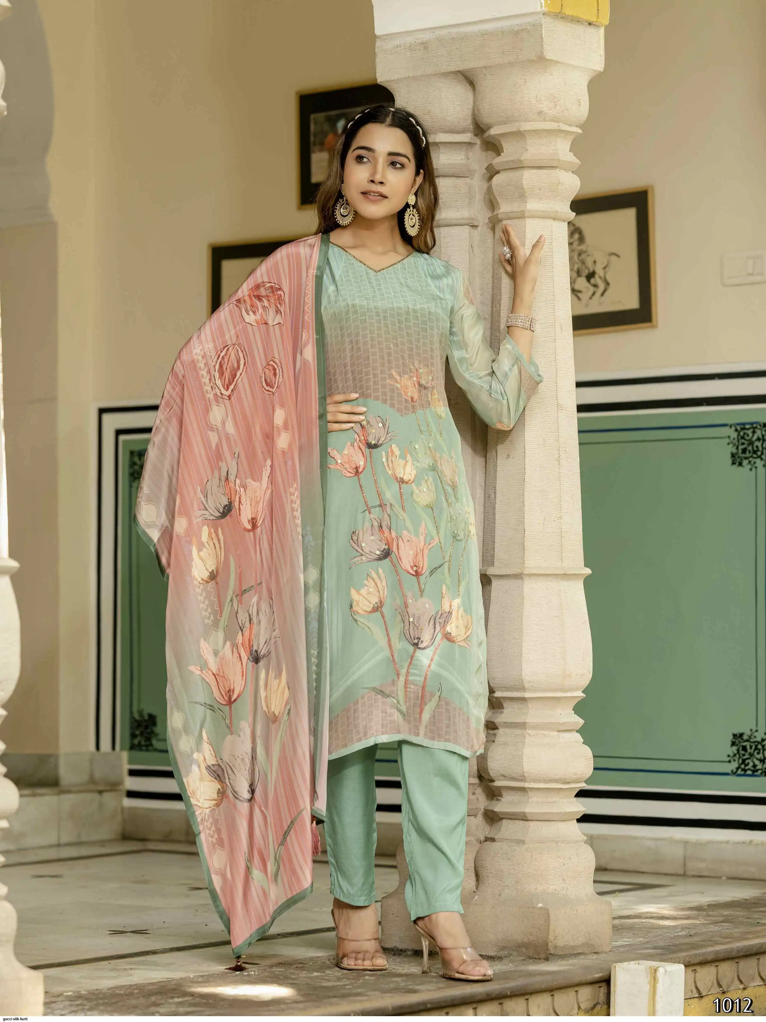 GUCCI SLIK KURTI 4