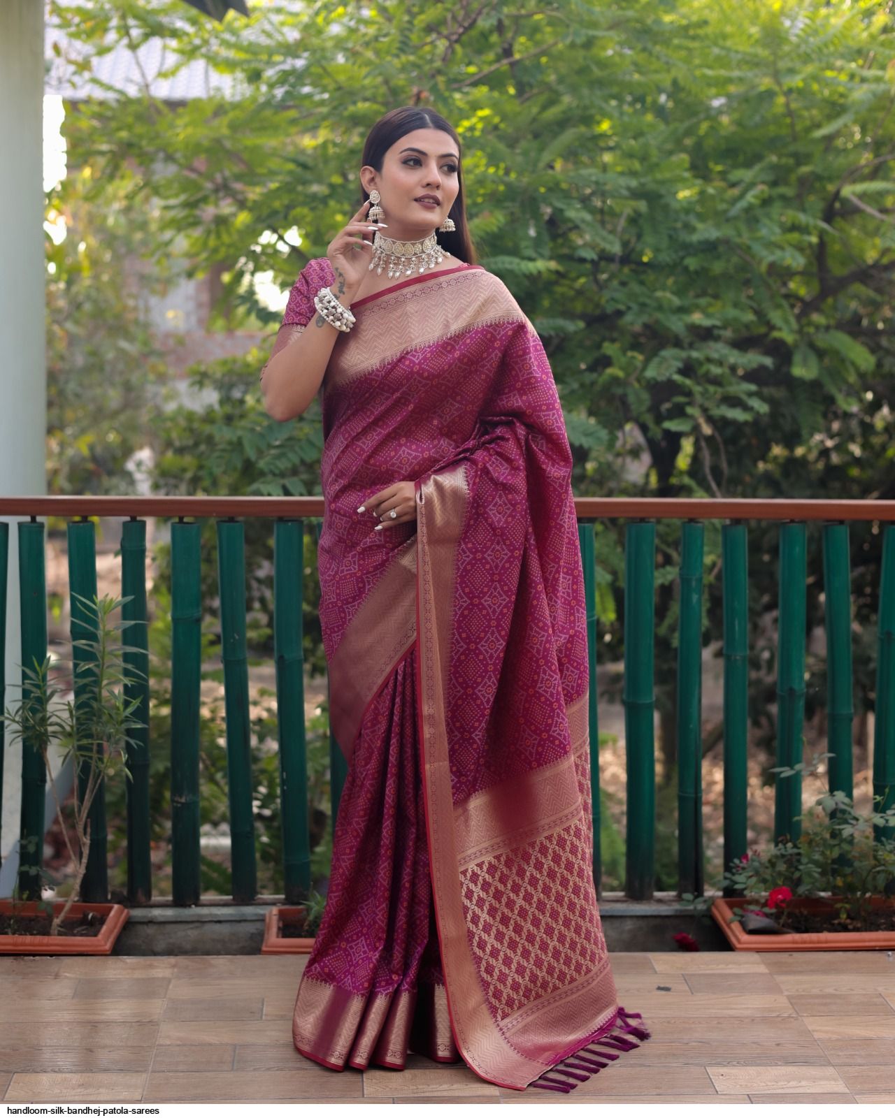 Buy Dark Pink Weaving Handloom Silk Saree Online At Ethnic Plus