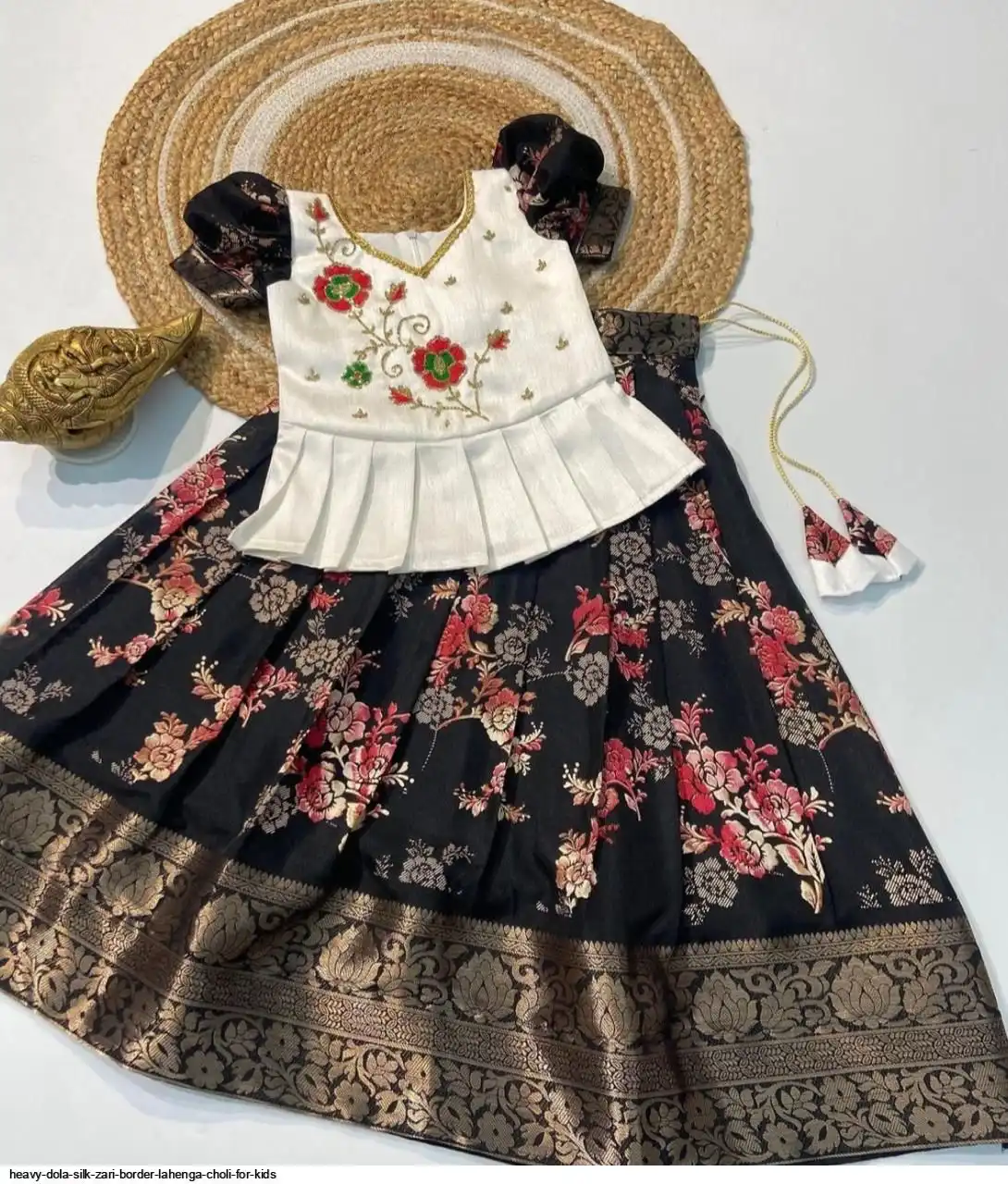 HEAVY DOLA SILK ZARI BORDER LAHENGA CHOLI FOR KIDS 3