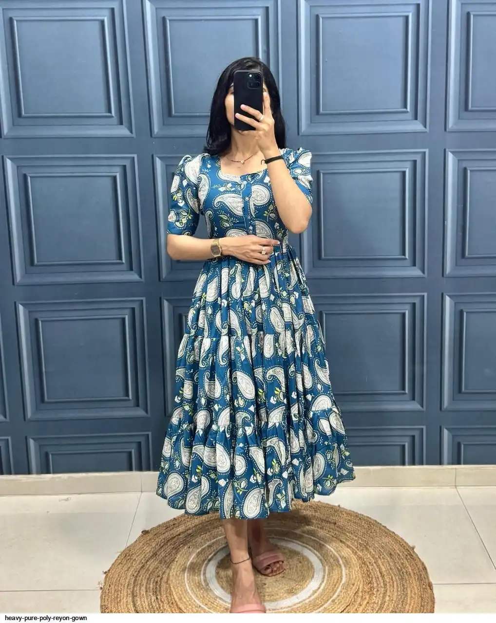 HEAVY PURE POLY REYON GOWN 3