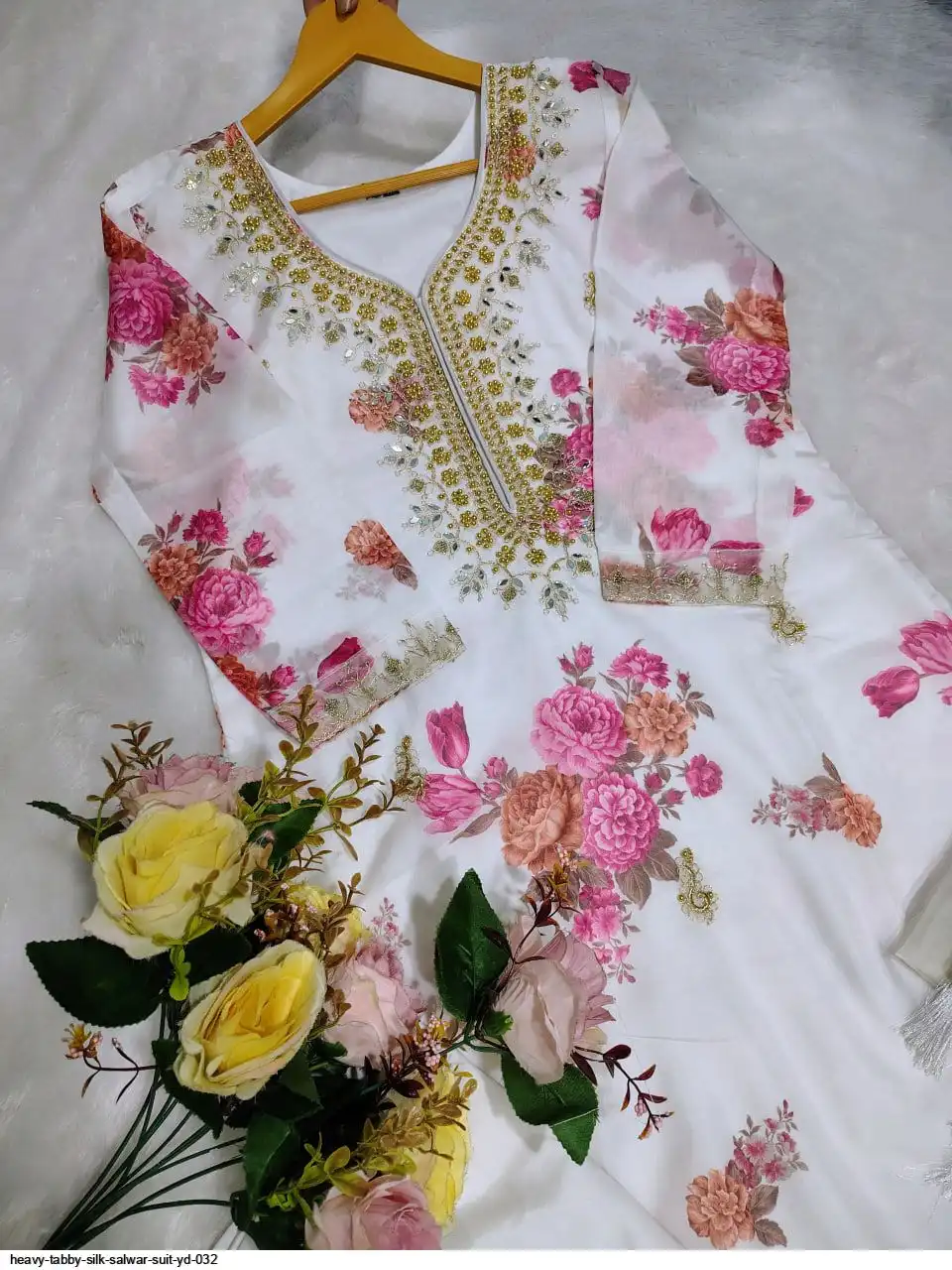 HEAVY TABBY SILK SALWAR SUIT YD 032 B