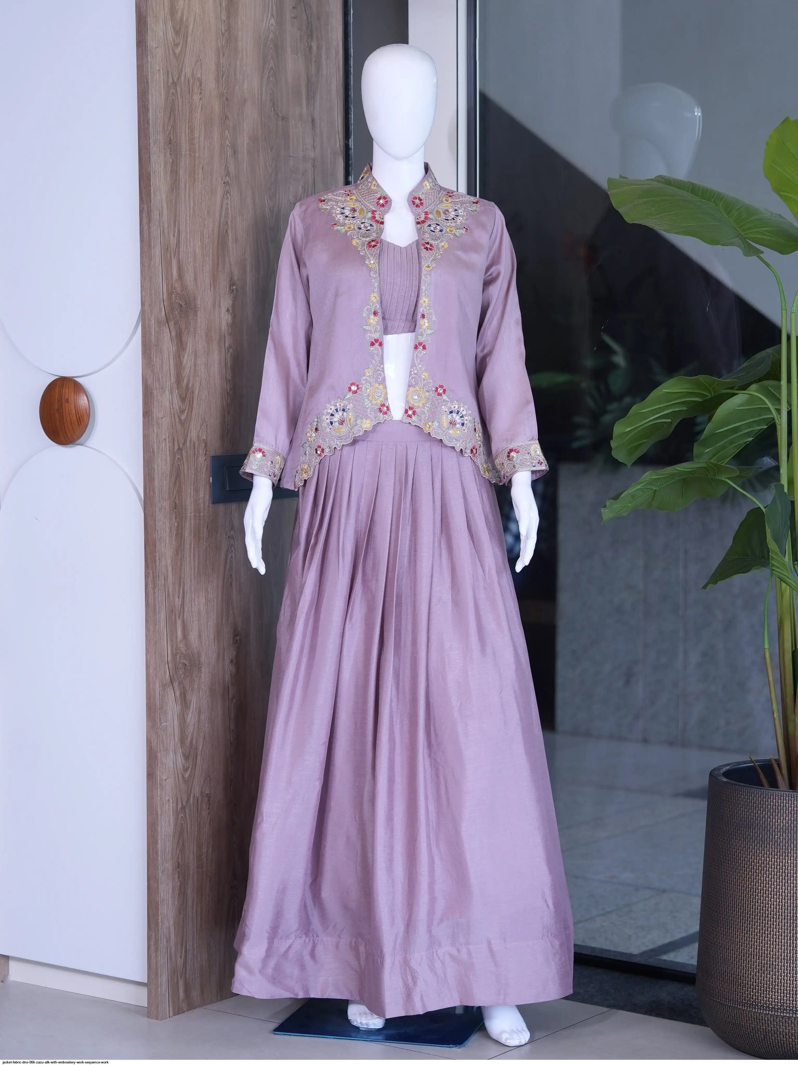 JACKET FEBRIC DNO 066 ZAZU SILK WITH EMBROIDERY WORK SEQUENCE WORK B