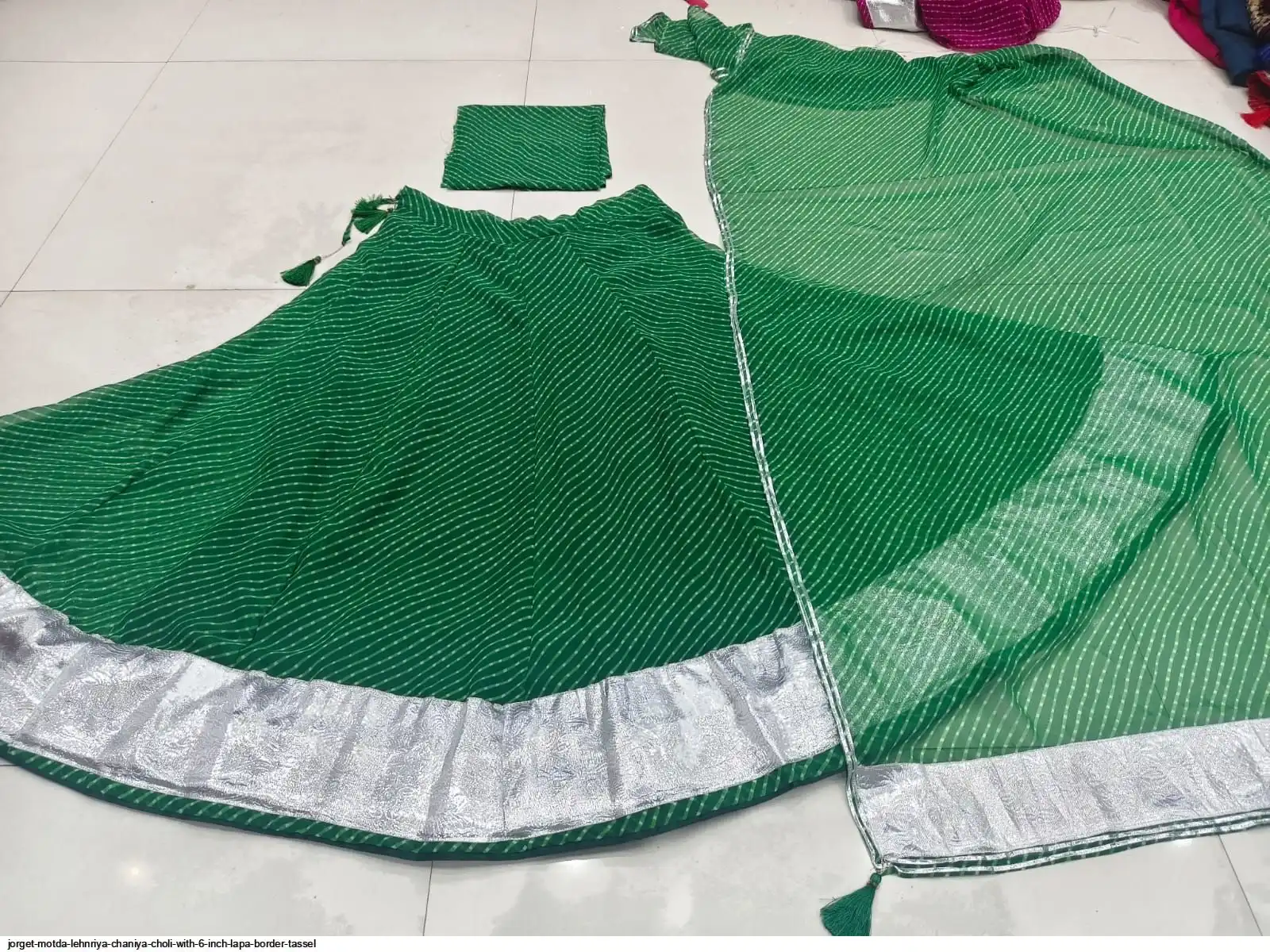 JORGET MOTDA LEHNRIYA CHANIYA CHOLI WITH 6 INCH LAPA BORDER TASSEL 5