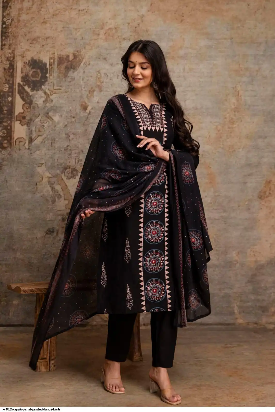 K 1025 AJRAK PANAL PRINTED FANCY KURTI D