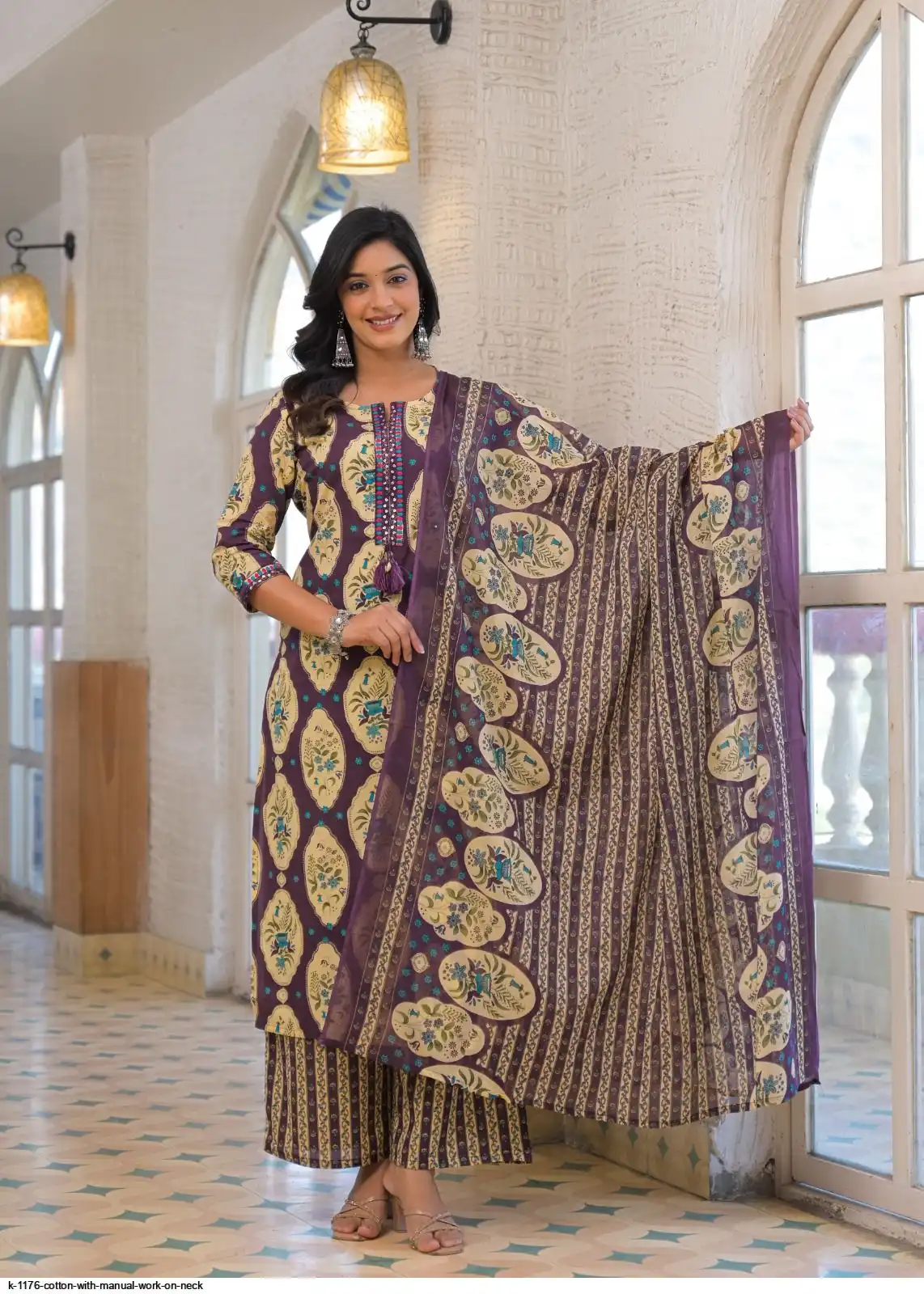 K 1176 COTTON WITH MANUAL WORK ON NECK E