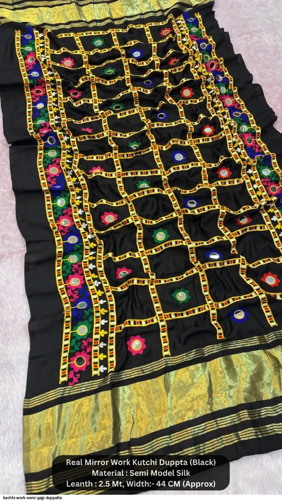 KACHHI WORK SEMI GAJJI DUPPATTA 2