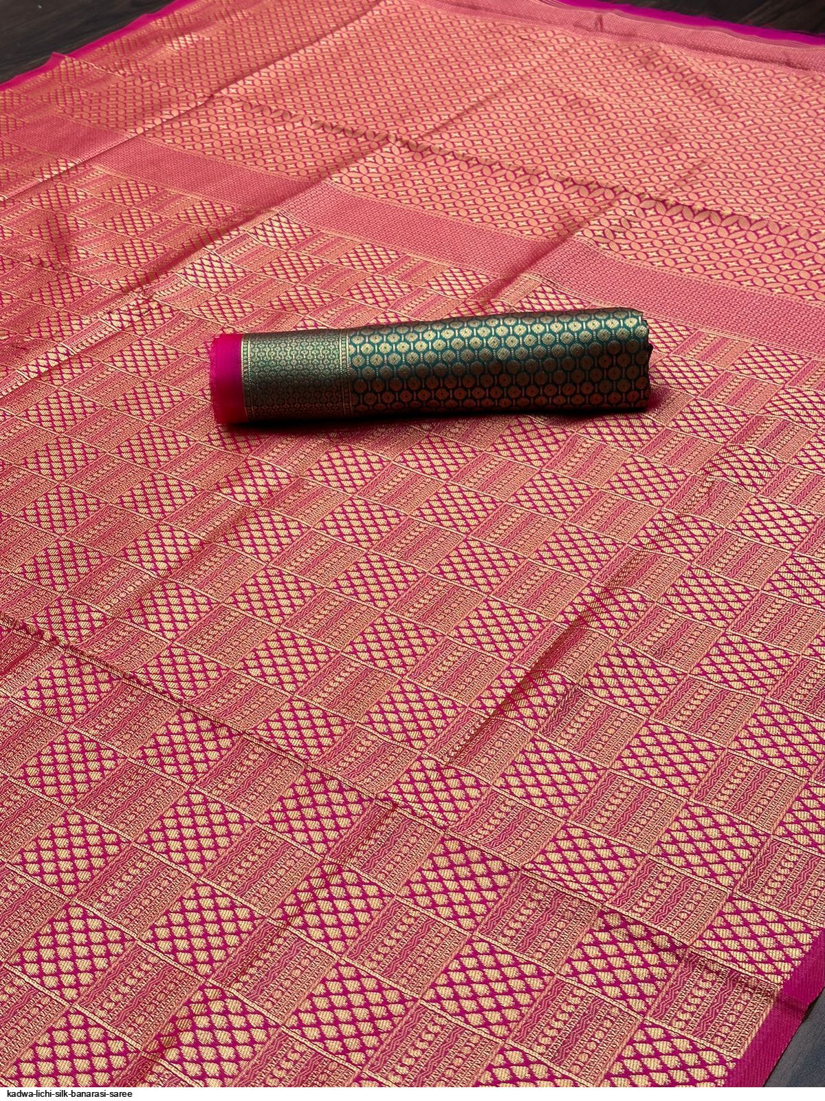 KADWA LICHI SILK BANARASI SAREE B